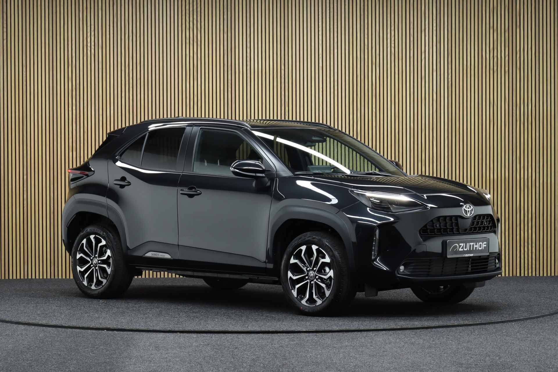 Toyota Yaris Cross 1.5 Hybrid 115 First Edition | Premium Pack | Facelift | Nieuw uit voorraad leverbaar | € 3.350,- voorraad voordeel! | Winter-pakket | Safety-pakket - 9/40