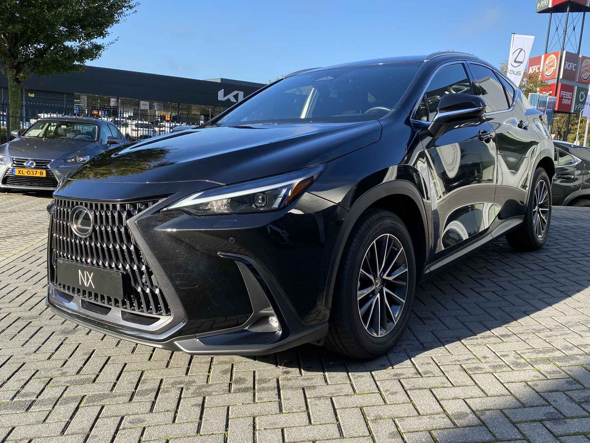 Lexus NX 450h+ AWD Business plus STOELVERW STUURVERW LEDER PARK-SENSOR EL-ACHTERKLEP APPLE-CARPLAY/ANDROID-AUTO - 8/36