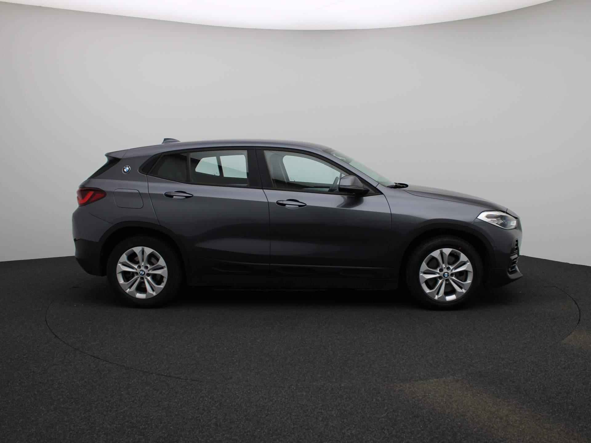 BMW X2 xDrive25e Executive | Leder | Camera | Elektrische Achterklep | Headup-Display | Verkeersbordherkenning | DAB | Cruise Control | Led-Koplampen | - 6/44