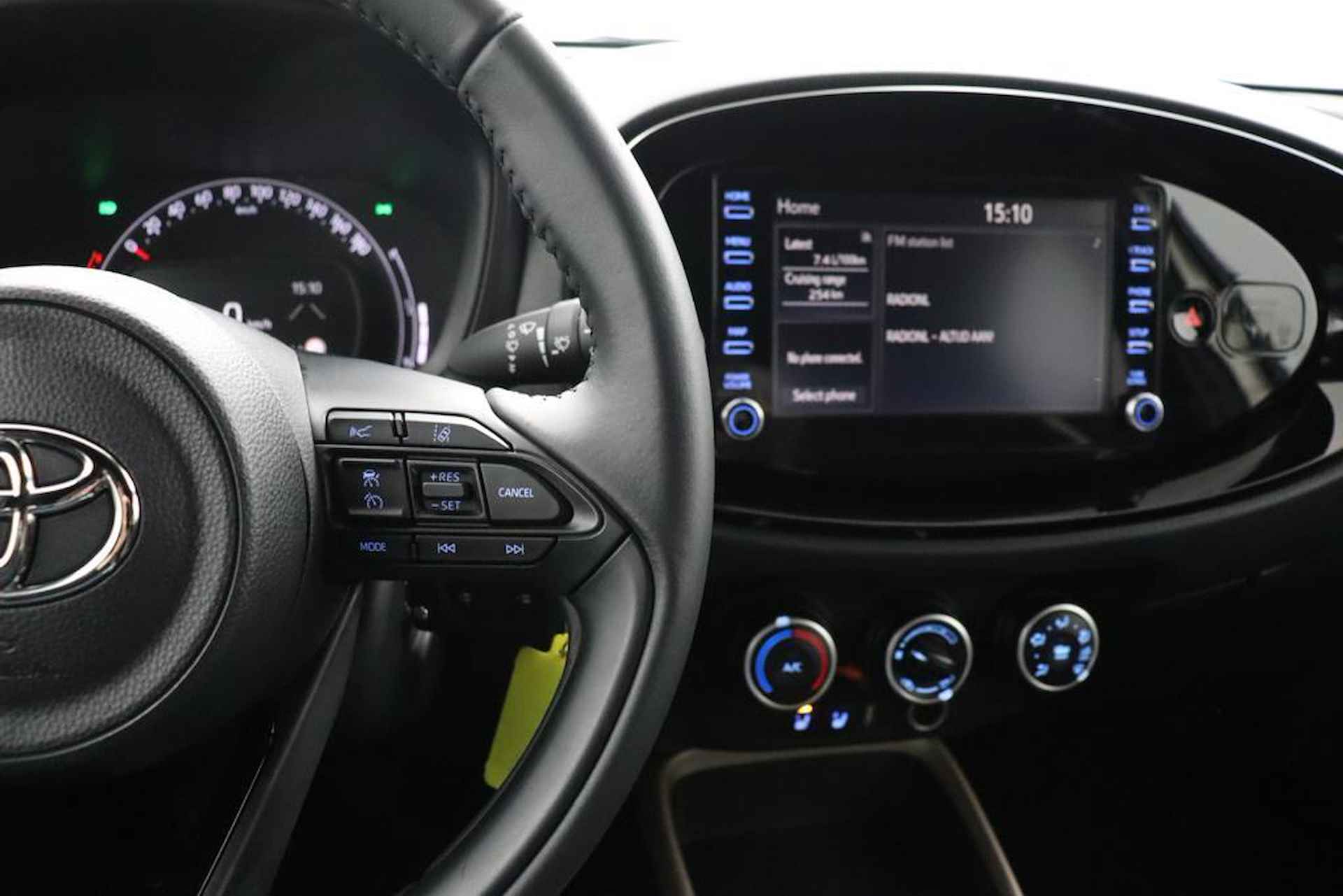 Toyota Aygo X 1.0 VVT-i MT Pulse | Apple Carplay/Android Auto | Stoelverwarming | allseasons banden | - 21/45