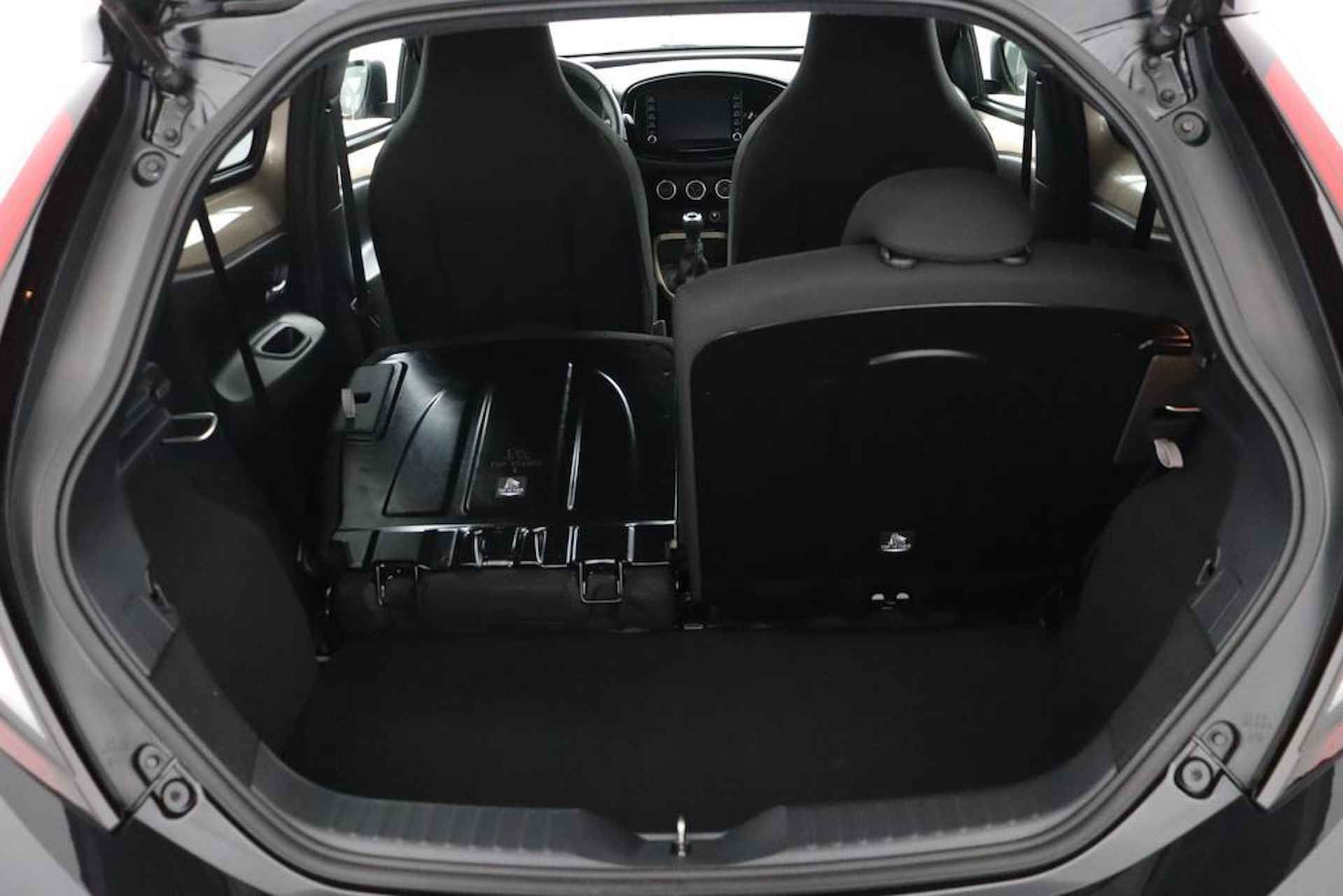 Toyota Aygo X 1.0 VVT-i MT Pulse | Apple Carplay/Android Auto | Stoelverwarming | allseasons banden | - 24/45