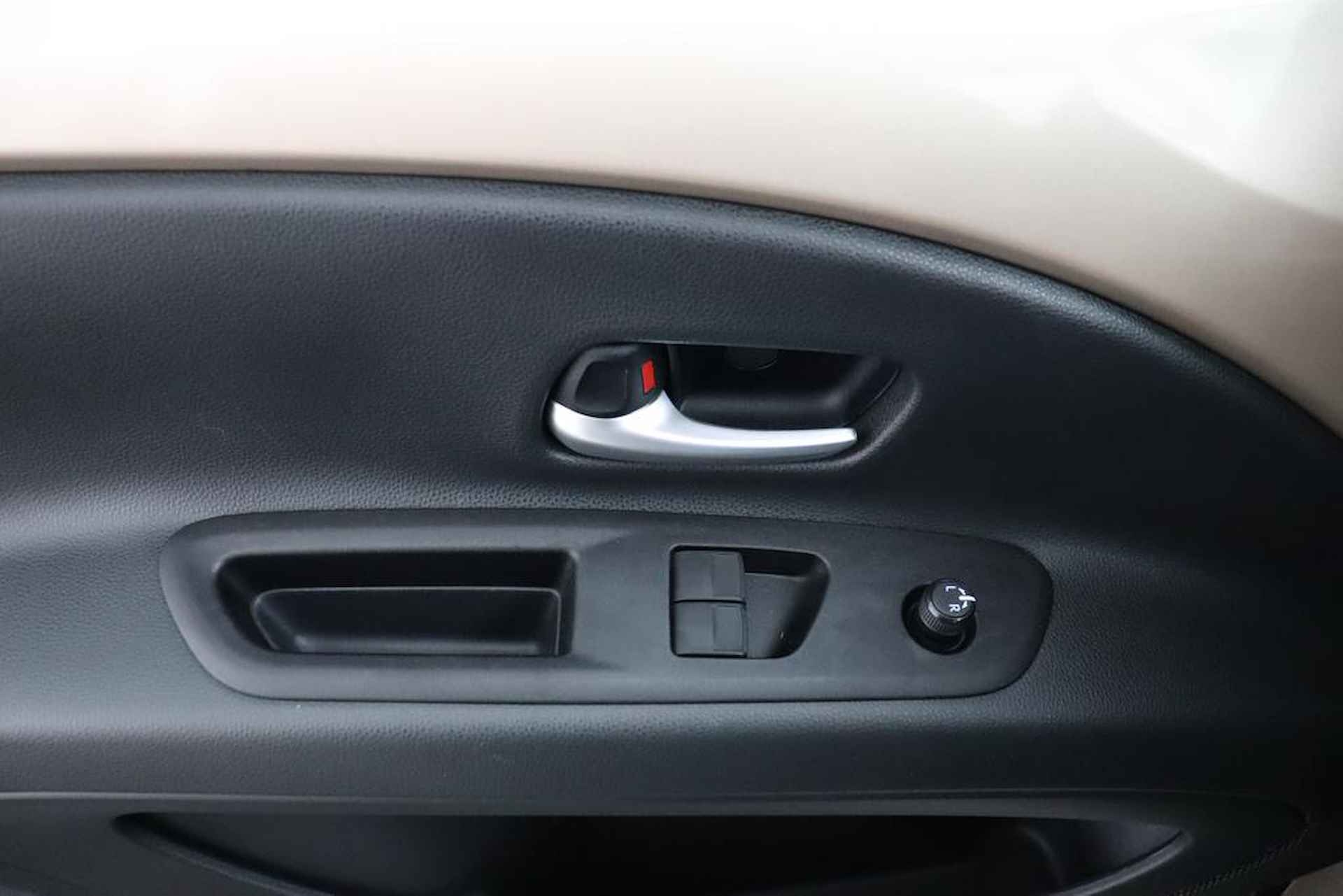 Toyota Aygo X 1.0 VVT-i MT Pulse | Apple Carplay/Android Auto | Stoelverwarming | allseasons banden | - 27/45