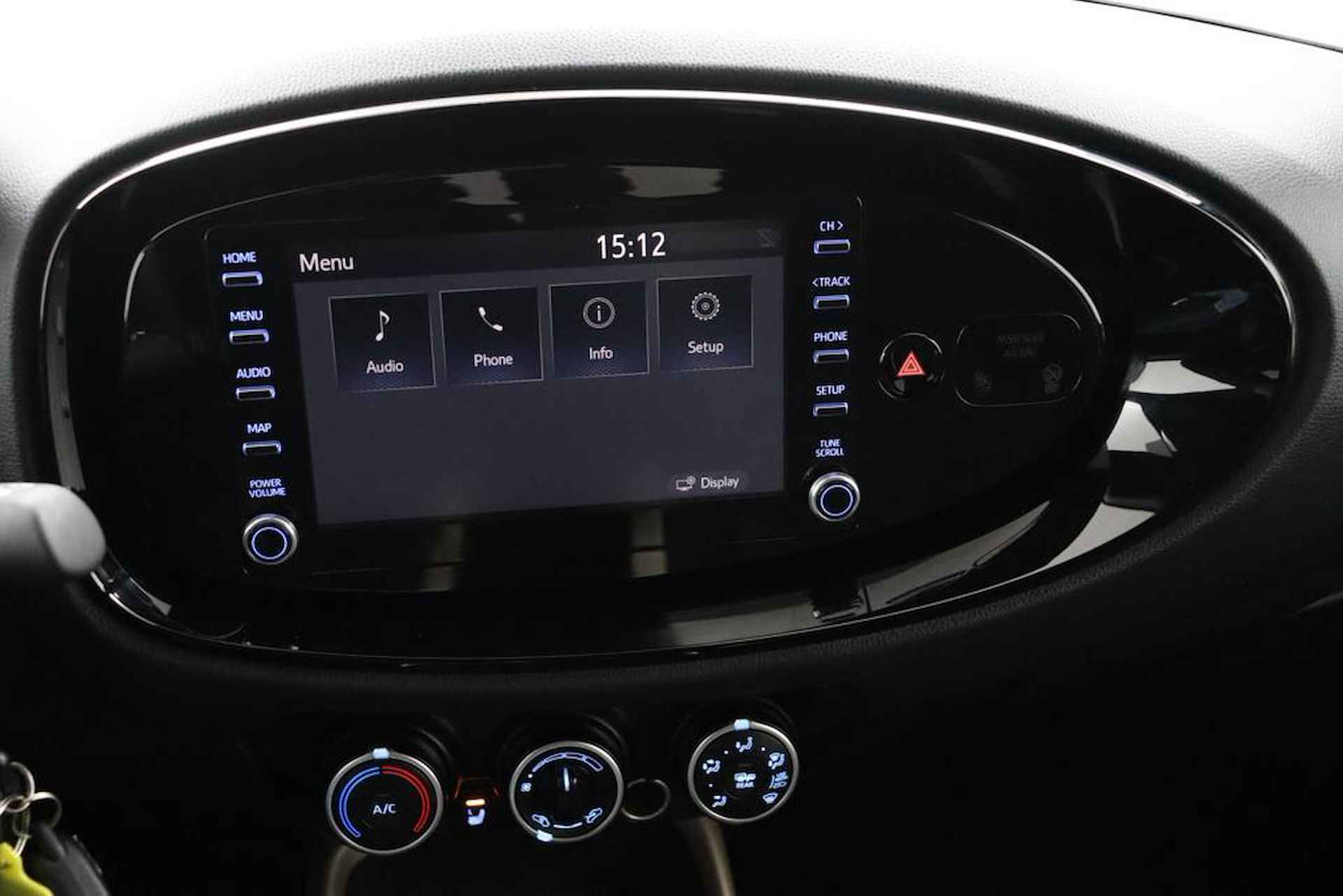 Toyota Aygo X 1.0 VVT-i MT Pulse | Apple Carplay/Android Auto | Stoelverwarming | allseasons banden | - 42/45