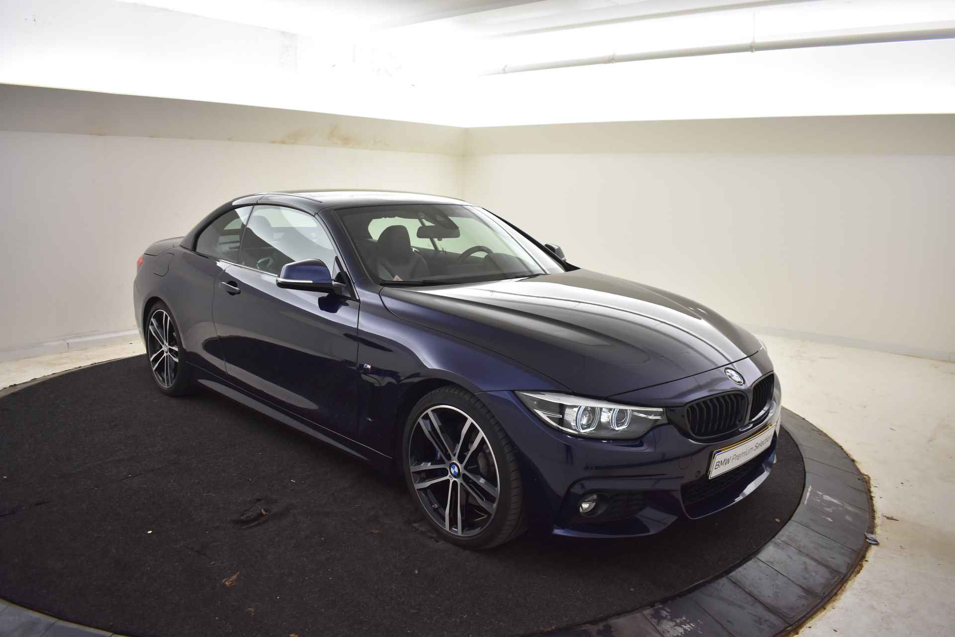 BMW 4 Serie Cabrio 420i High Executive M Sport Automaat / Sportstoelen / Achteruitrijcamera / Head-Up / Park Assistant / Navigatie Professional / LED / Stoelverwarming - 54/54