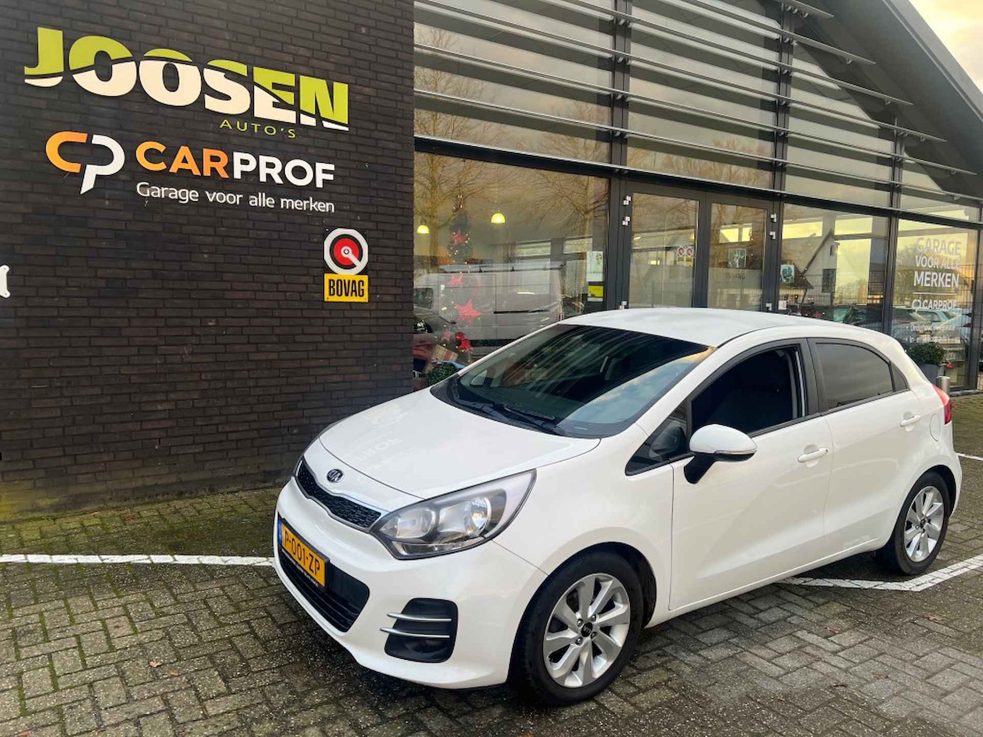 KIA Rio 1.2 CVVT EXECUTIVEL. - 8/29