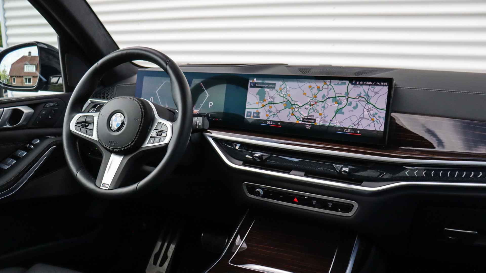 BMW X7 xDrive40i M-Sport Pro 2023 model | Sky Lounge | Massage | Harman/Kardon | Trekhaak | Standkachel - 24/43