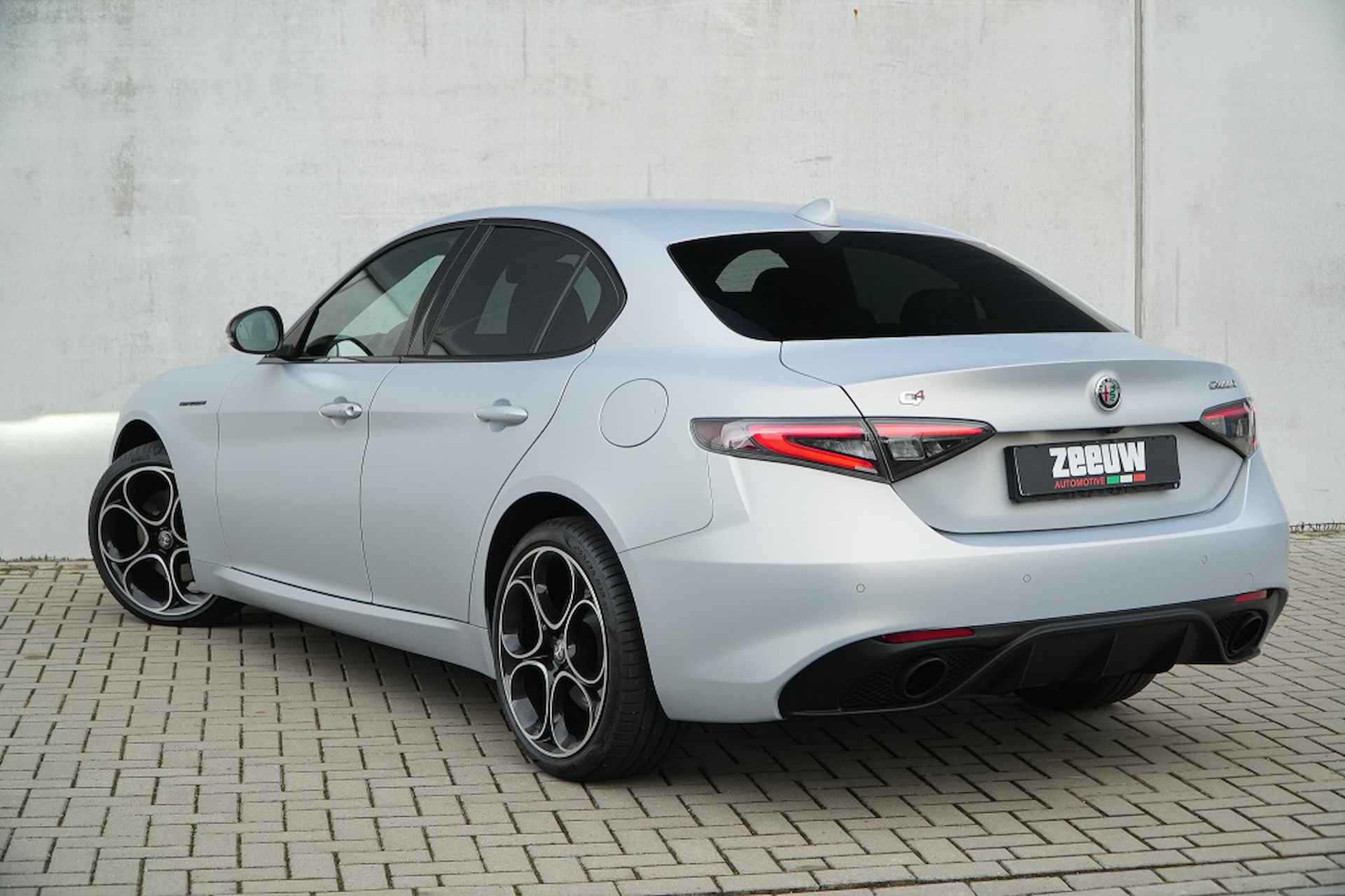 Alfa Romeo Giulia  2.0 Turbo 280 PK Competizione Q4 AWD | Harman | Driver | 19" - 4/49