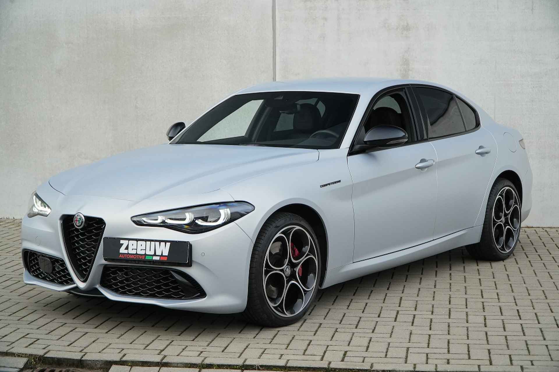 Alfa Romeo Giulia  2.0 Turbo 280 PK Competizione Q4 AWD | Harman | Driver | 19" - 13/49