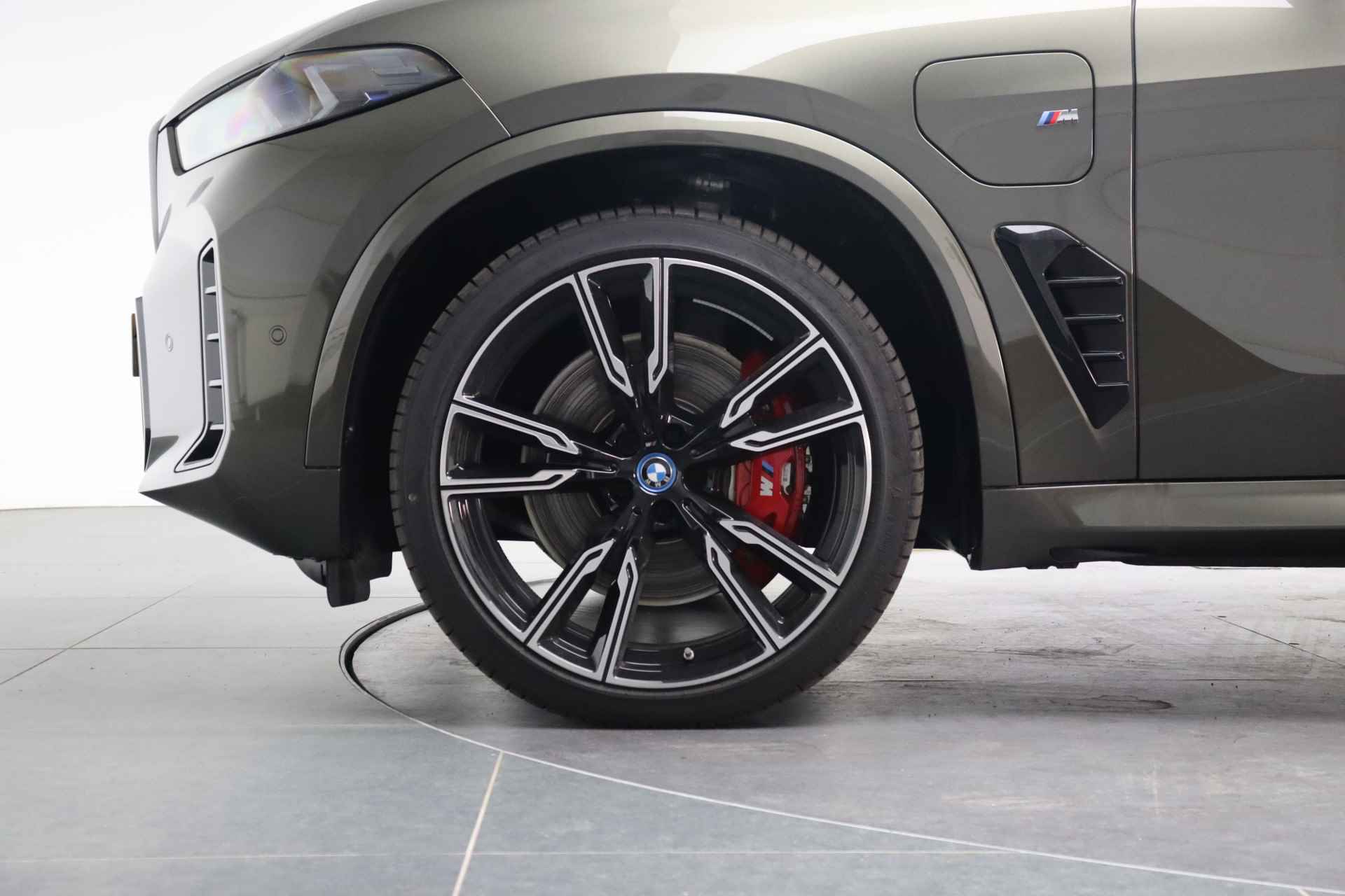 BMW X5 xDrive50e High Executive M Sport Automaat / Panoramadak / Trekhaak / Bowers & Wilkins / M Multifunctionele Stoelen / Parking Assistant Professional / Soft-Close / Demo - 7/26