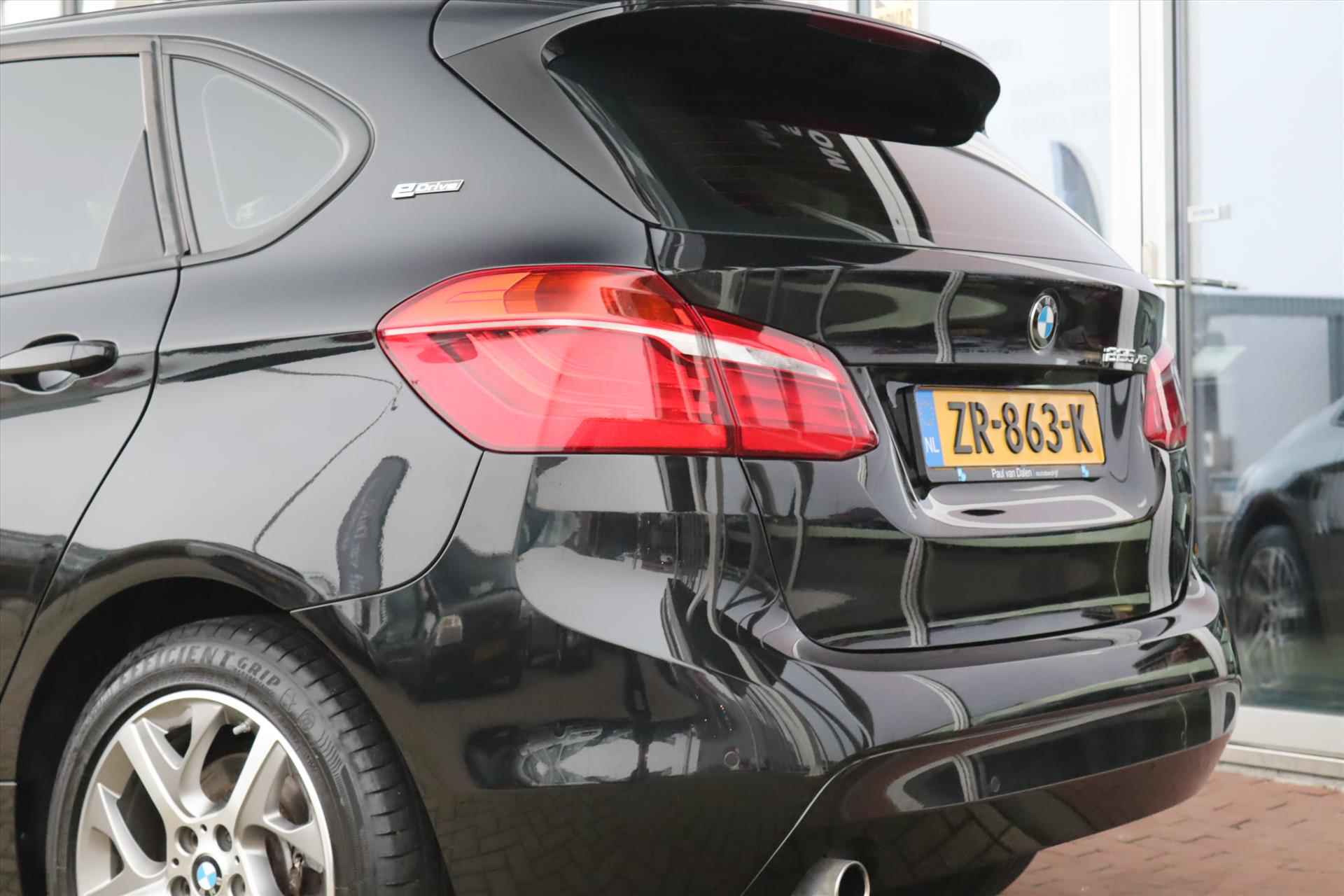 BMW 2-Serie Active Tour (f45). 225XE XDRIVE iPERFORMANCE EXEC. AUTOMAAT | Navi | Harman Kardon | Led | Head Up | Camera | Pdc v+a |  Stoelverw. | - 15/66