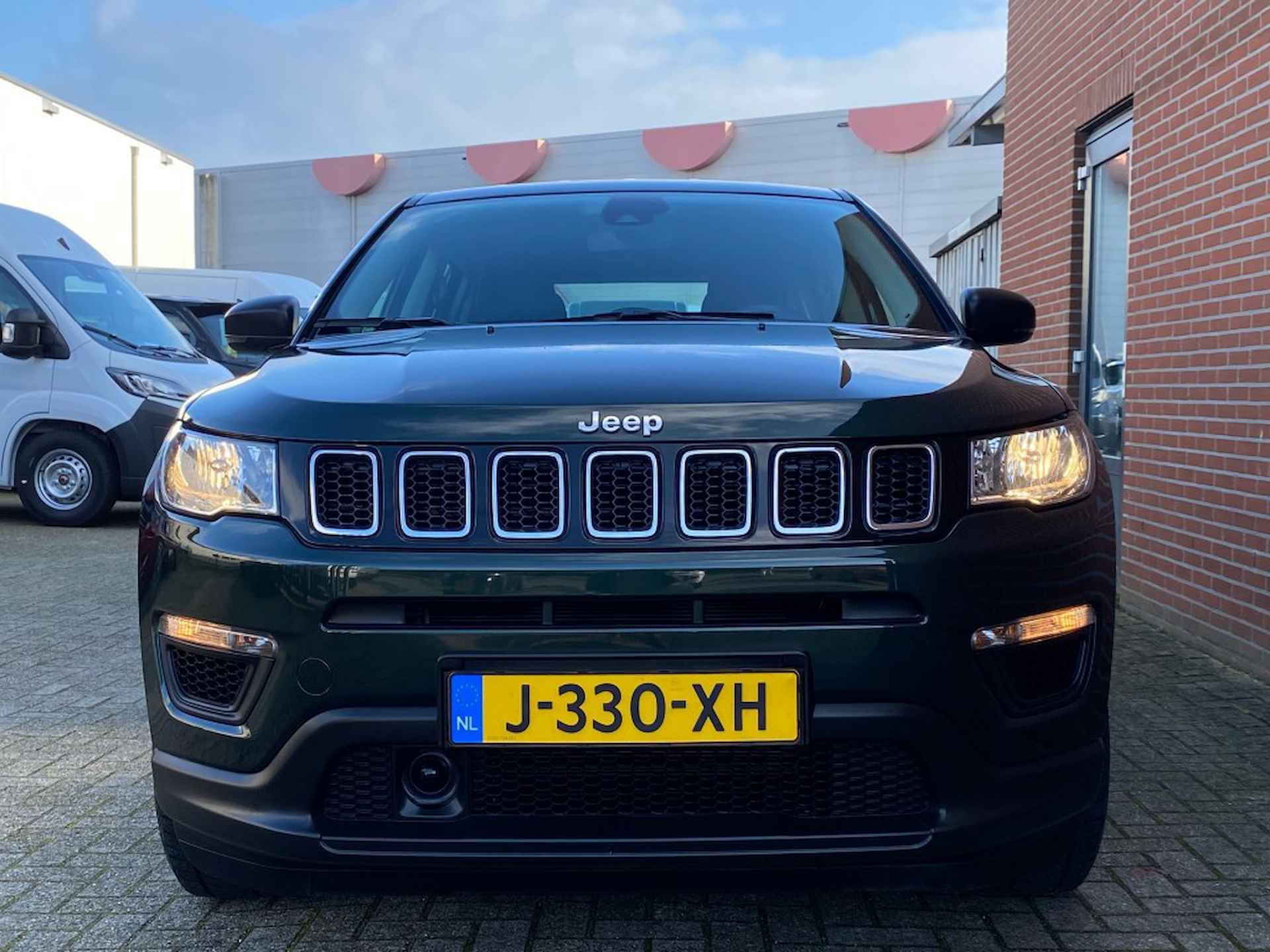 JEEP Compass 1.3T SPORT AIRCO CRUISE TREKHAAK LMV DAB - 23/24