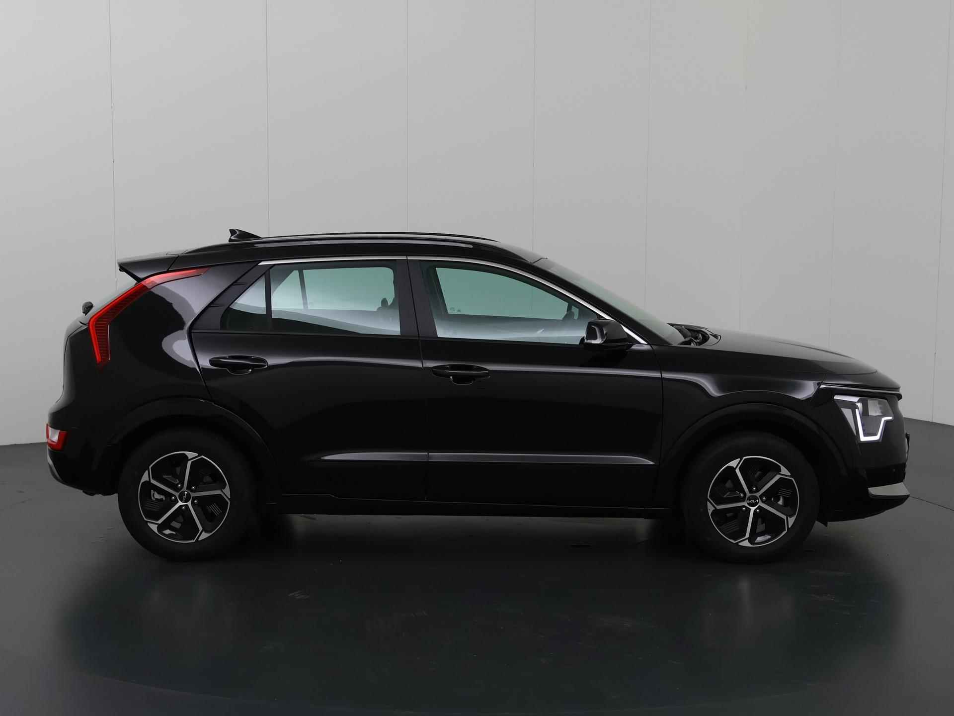 Kia Niro HEV 1.6 GDi Hybrid DynamicLine | Adaptieve Cruise Control | Navigatie | Parkeercamera | Climate control - 7/43