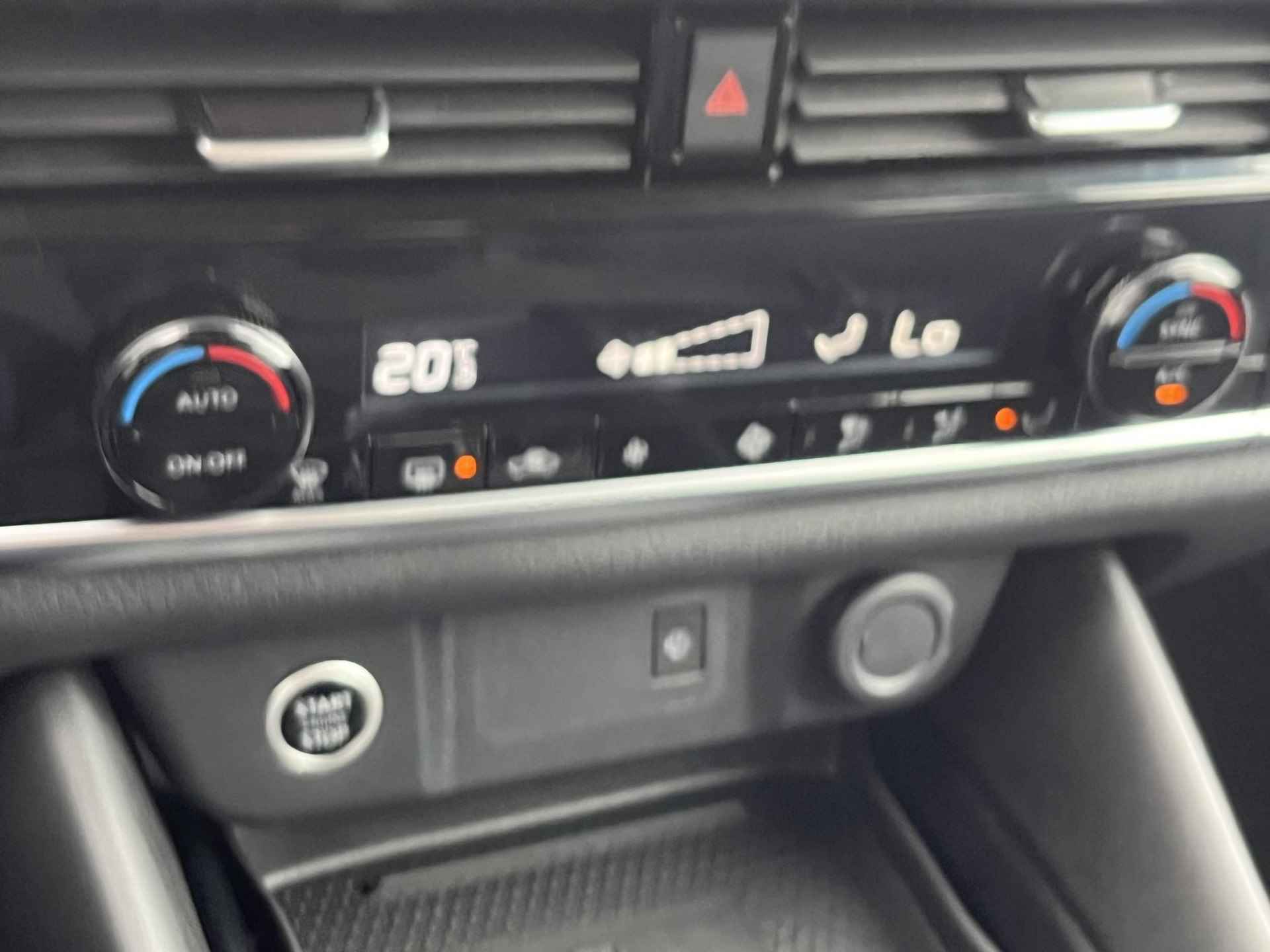 Nissan Qashqai 1.3 MHEV 158PK Xtronic Automaat N-Connecta / Panoramadak / Adaptieve cruise control / Keyless / Rondomzichtcamera - 17/47