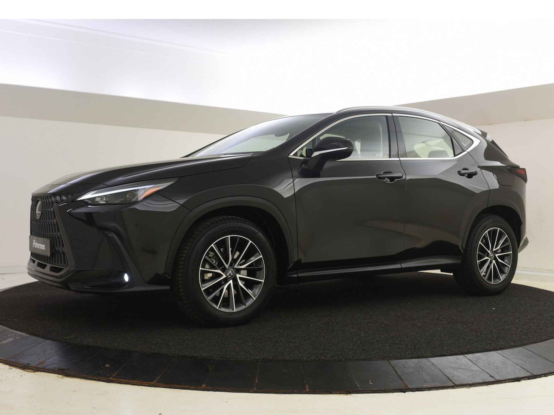 Lexus NX 350h Comfort Limited - 7/28