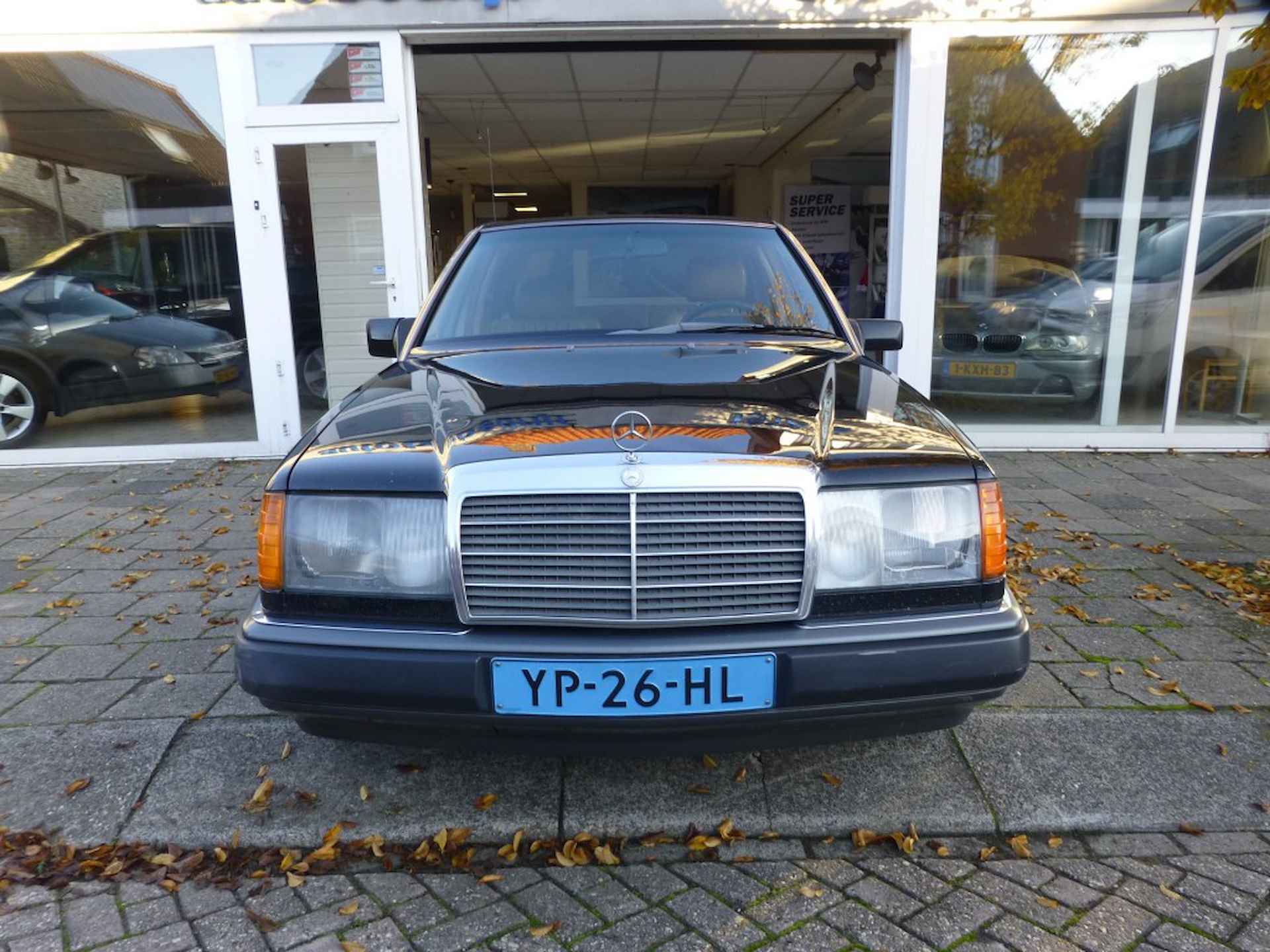 MERCEDES-BENZ 200 2L Diesel - 2/25