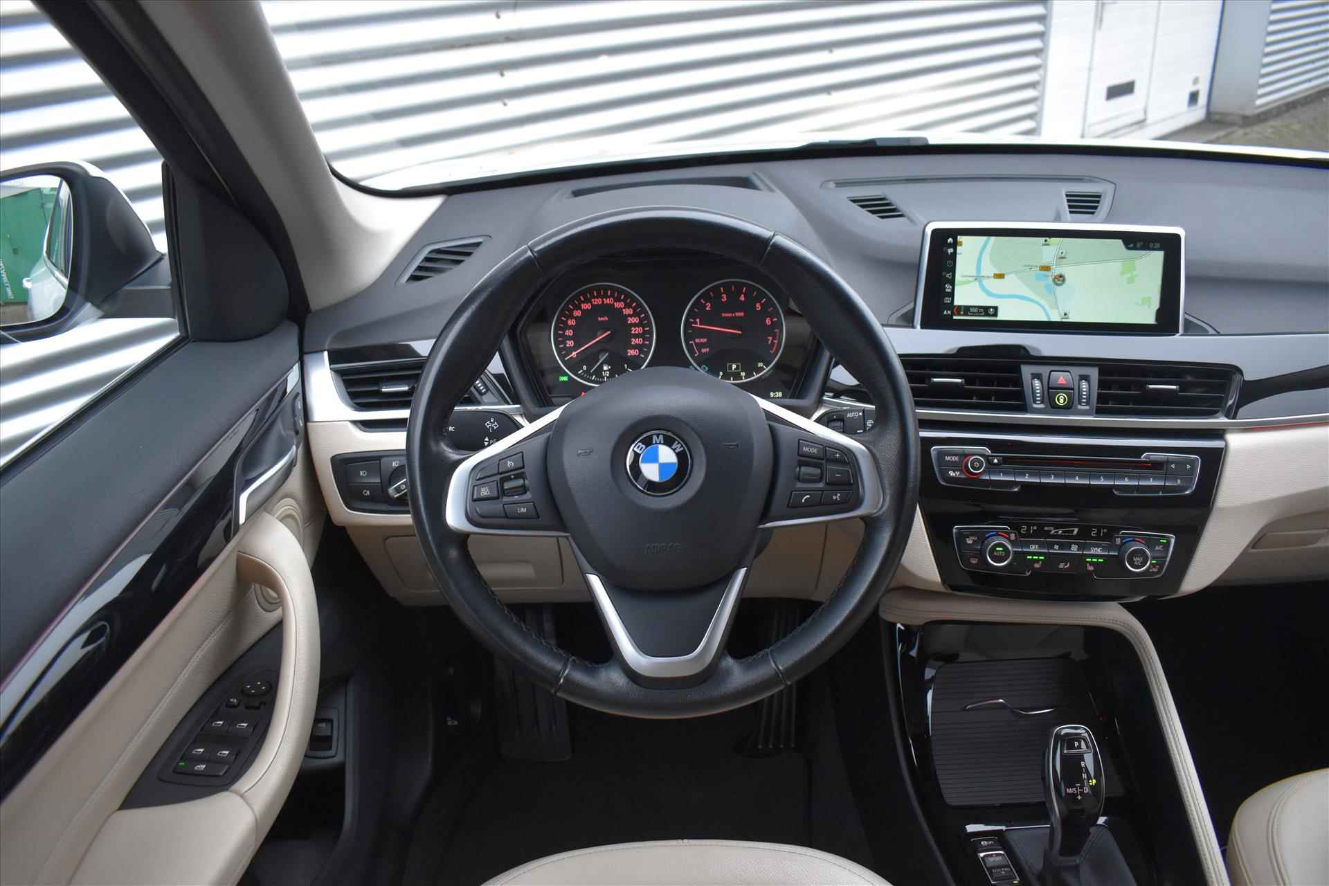 BMW X1 sDrive20i Corporate Lease High Executive | Trekhaak | Head-up display | Elek. achterklep | Leder | Stoelverwarming | Incl. BOVAG garantie, beurt etc.. - 22/33