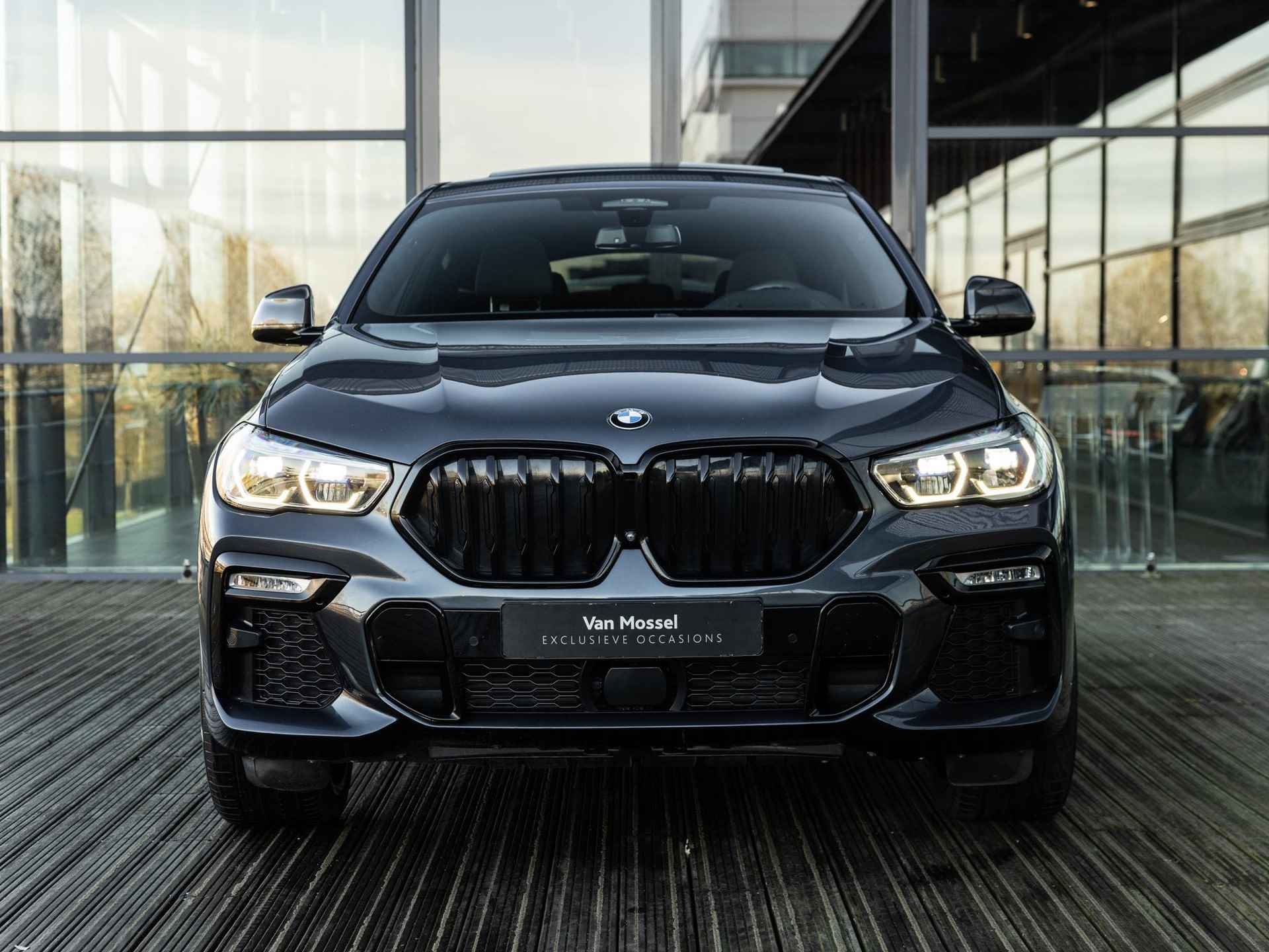 BMW X6 xDrive40i High Executive | M-SPORT PAKKET | BOWERS & WILKINS | SOFTCLOSE | PANORAMA/SCHUIF-KANTELDAK | STOELVENTILATIE | BMW LASER LIGHT | 22 INCH | 360 CAMERA | ADAPTIVE CRUISE CONTROL | NL AUTO | LUCHTVERING | INTEGRAL ACTIVE STEERING | - 3/50