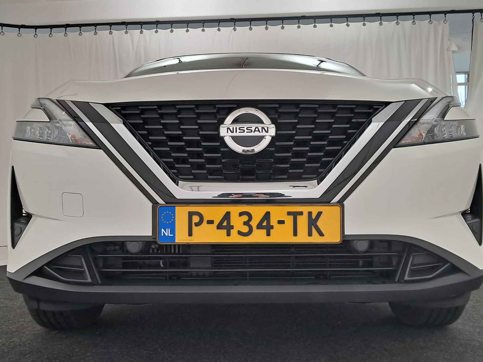 NISSAN Qashqai 1.3 Mild-Hybrid 140pk Acenta / Camera / Android Auto - Apple carplay - 5/28