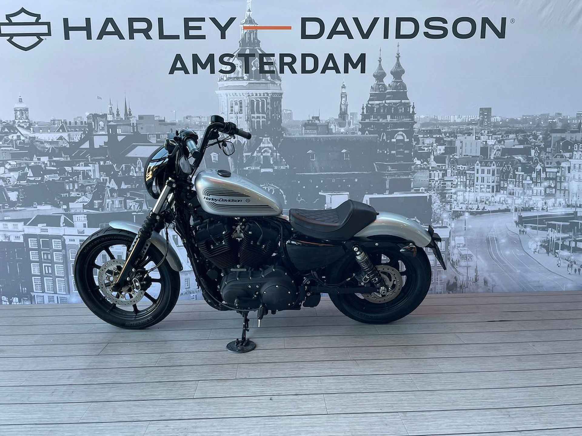 Harley-Davidson XL1200NS Iron Special - 4/8