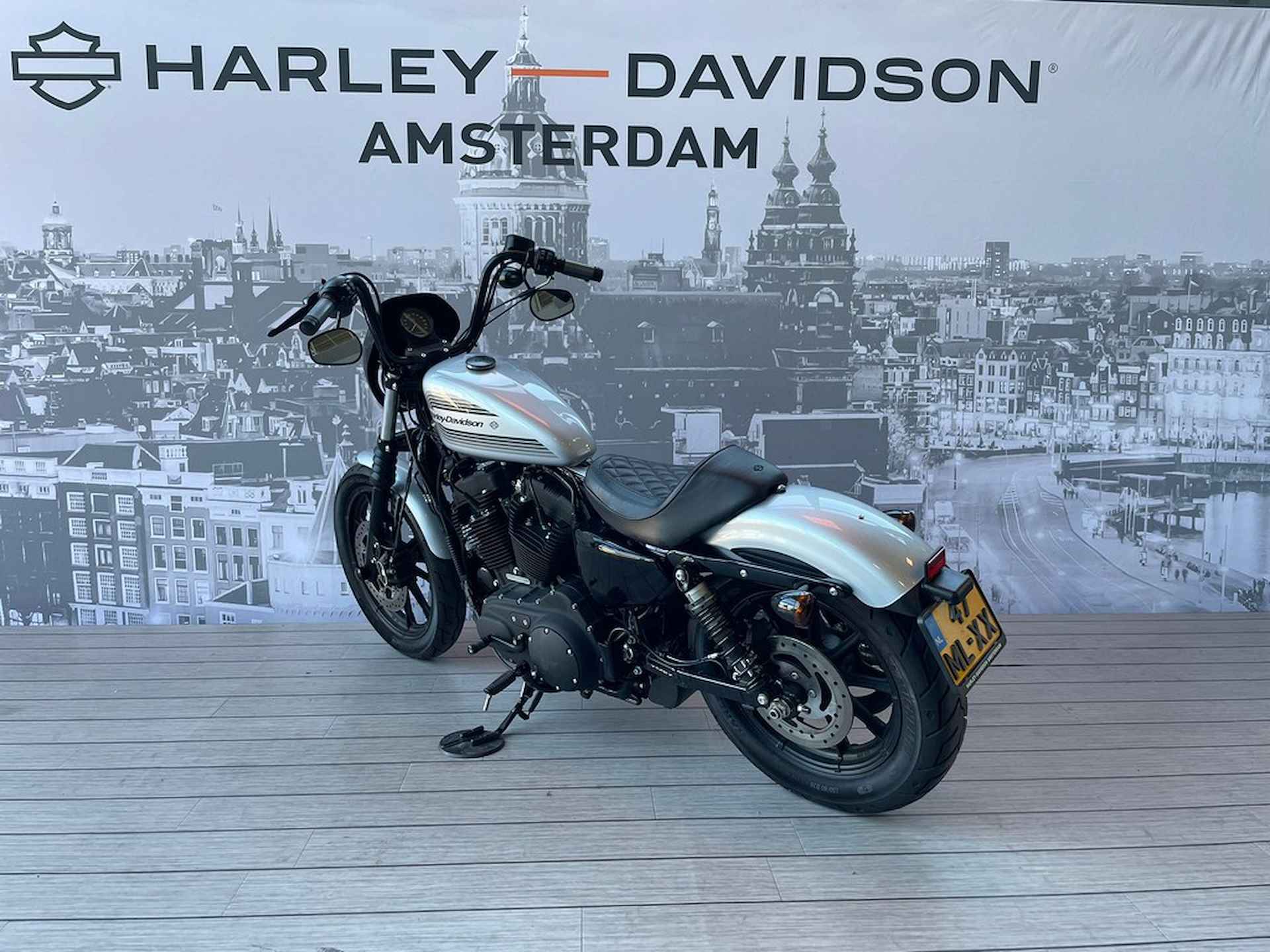 Harley-Davidson XL1200NS Iron Special - 6/8