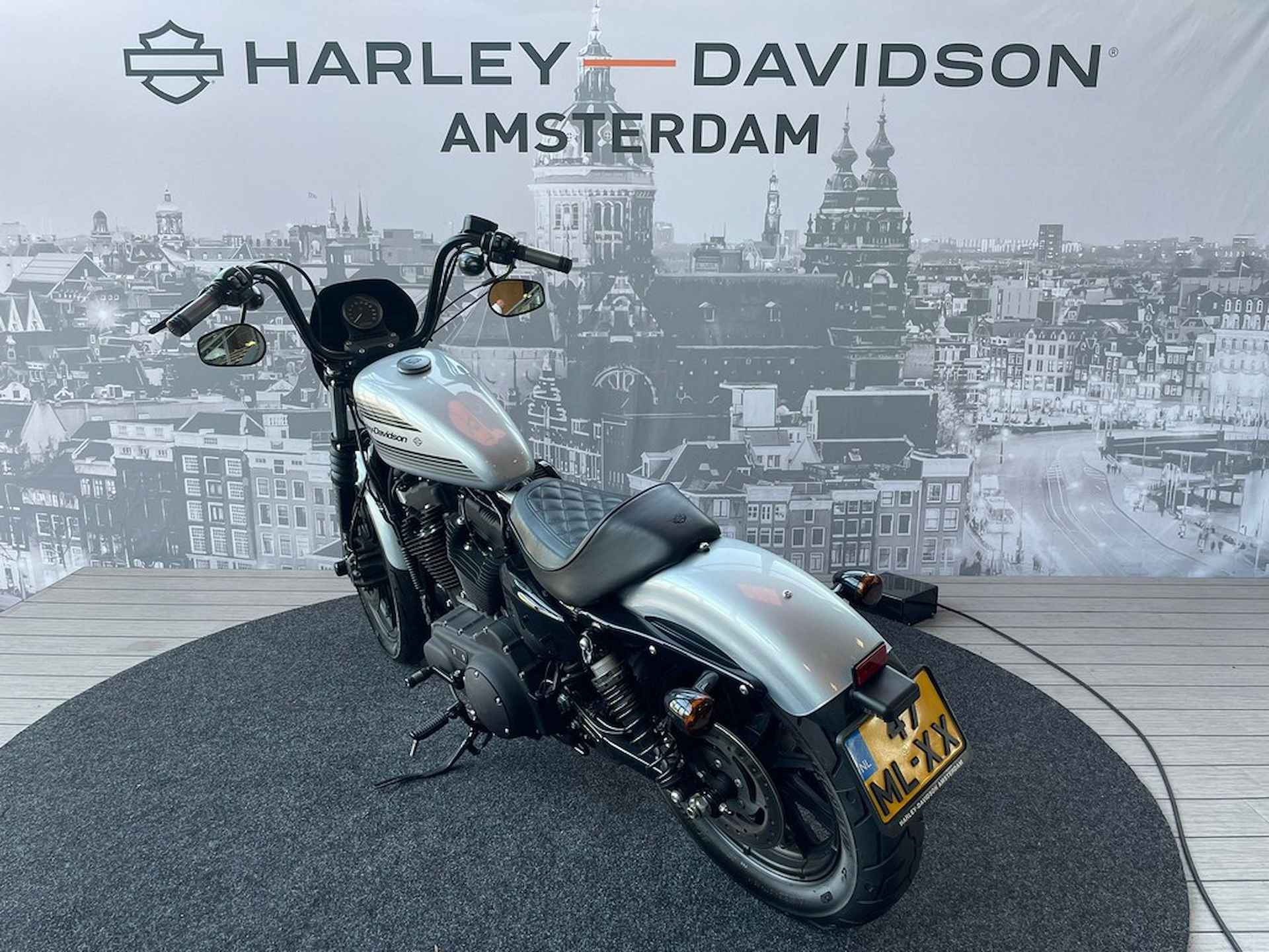 Harley-Davidson XL1200NS Iron Special - 6/8