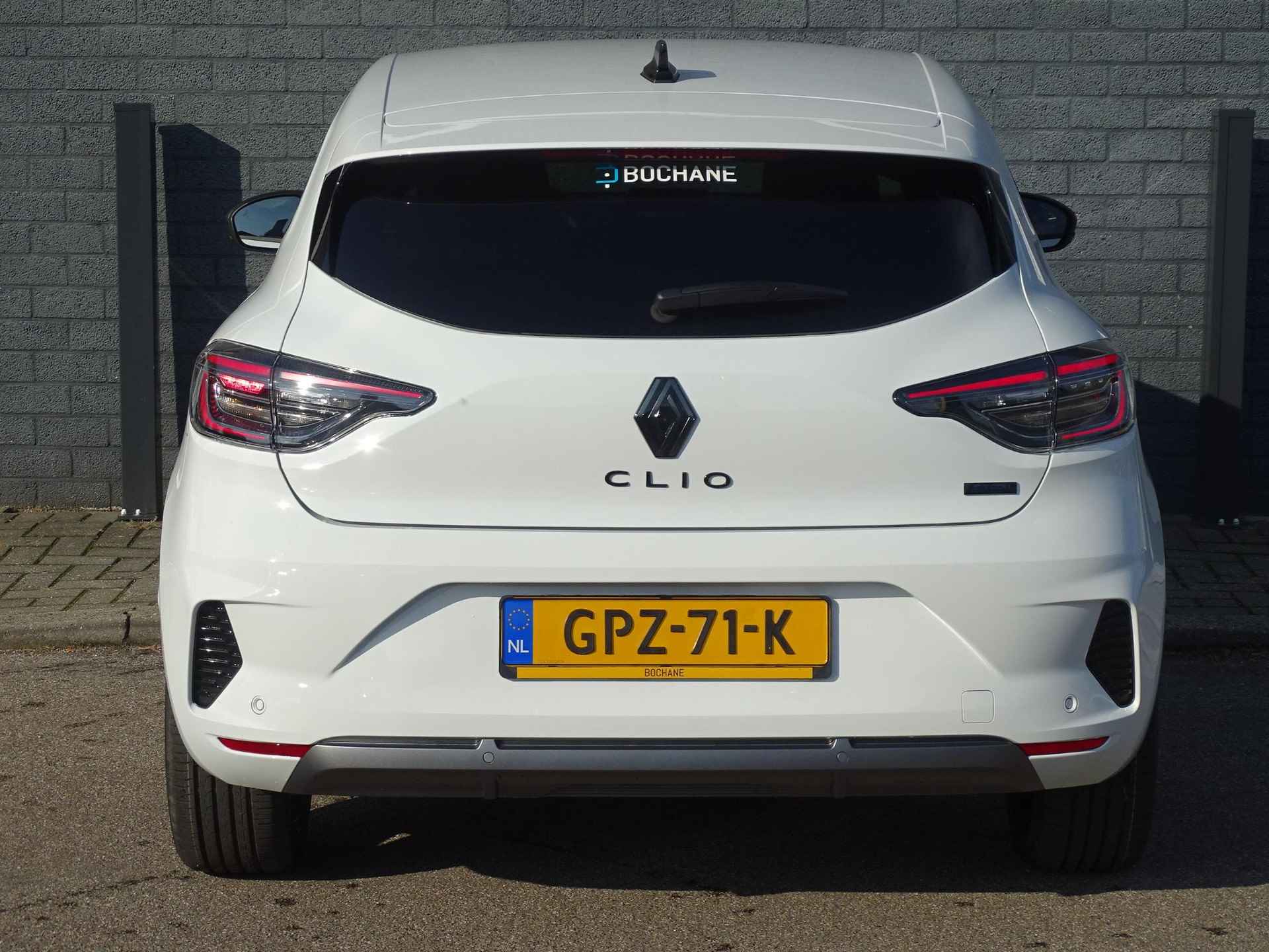 Renault Clio 1.6 E-Tech Full Hybrid 145 esprit Alpine PACK PREMIUM SOUND BOSE / PACK WINTER / PACK CITY PREMIUM - 19/37