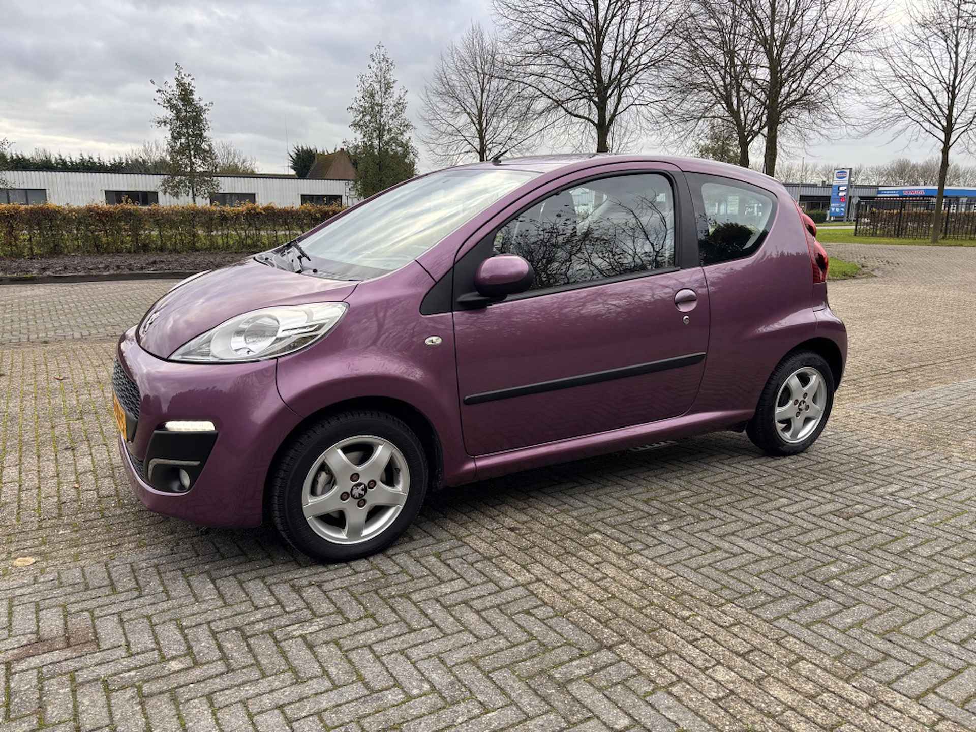 Peugeot 107 1.0 Active - 2/19