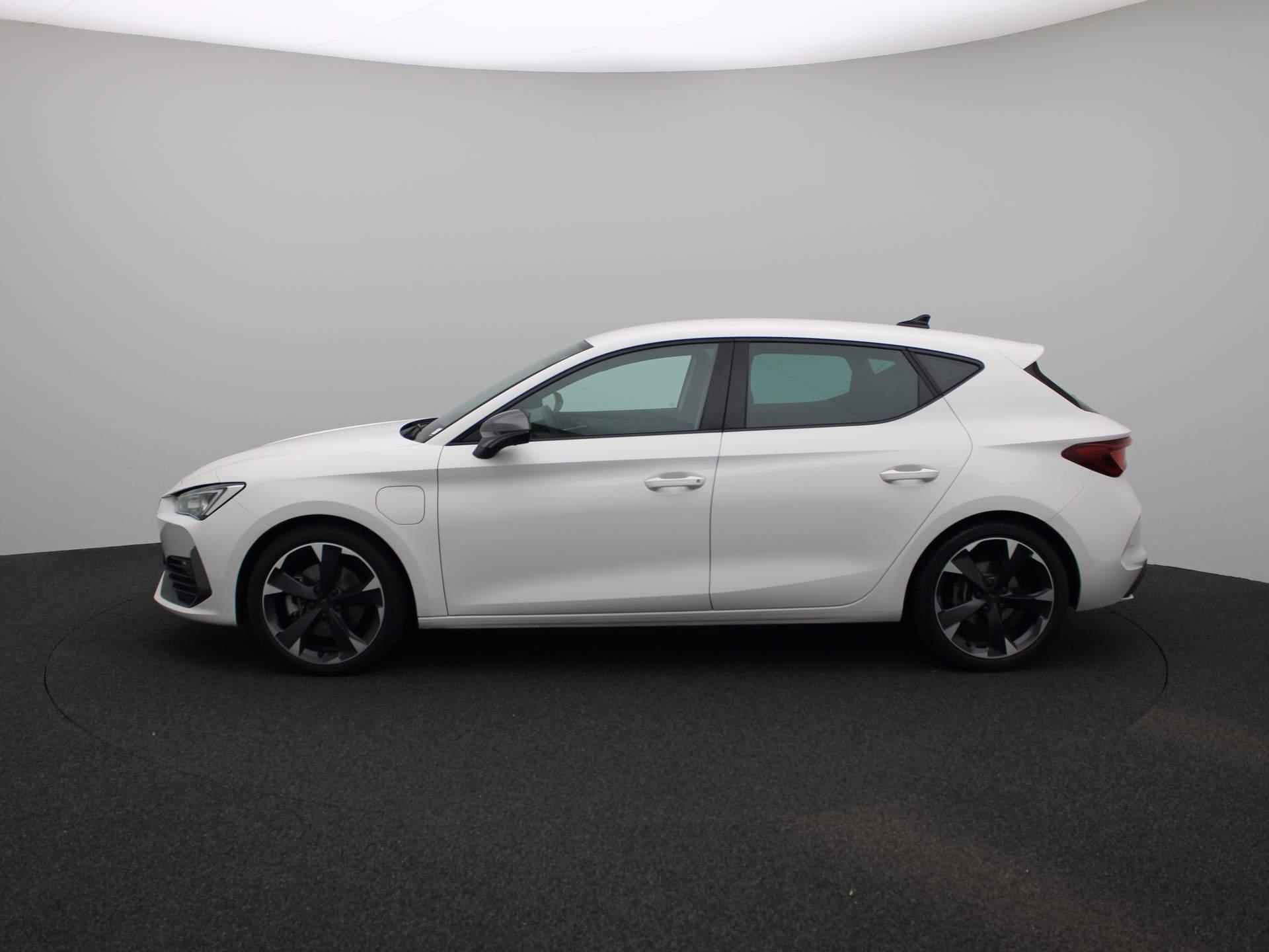 CUPRA Leon 1.4 e-Hybrid Essential | STUURVERWARMING | PARKEERSENSOREN | NAVIGATIE | HALF-LEDER | - 4/42