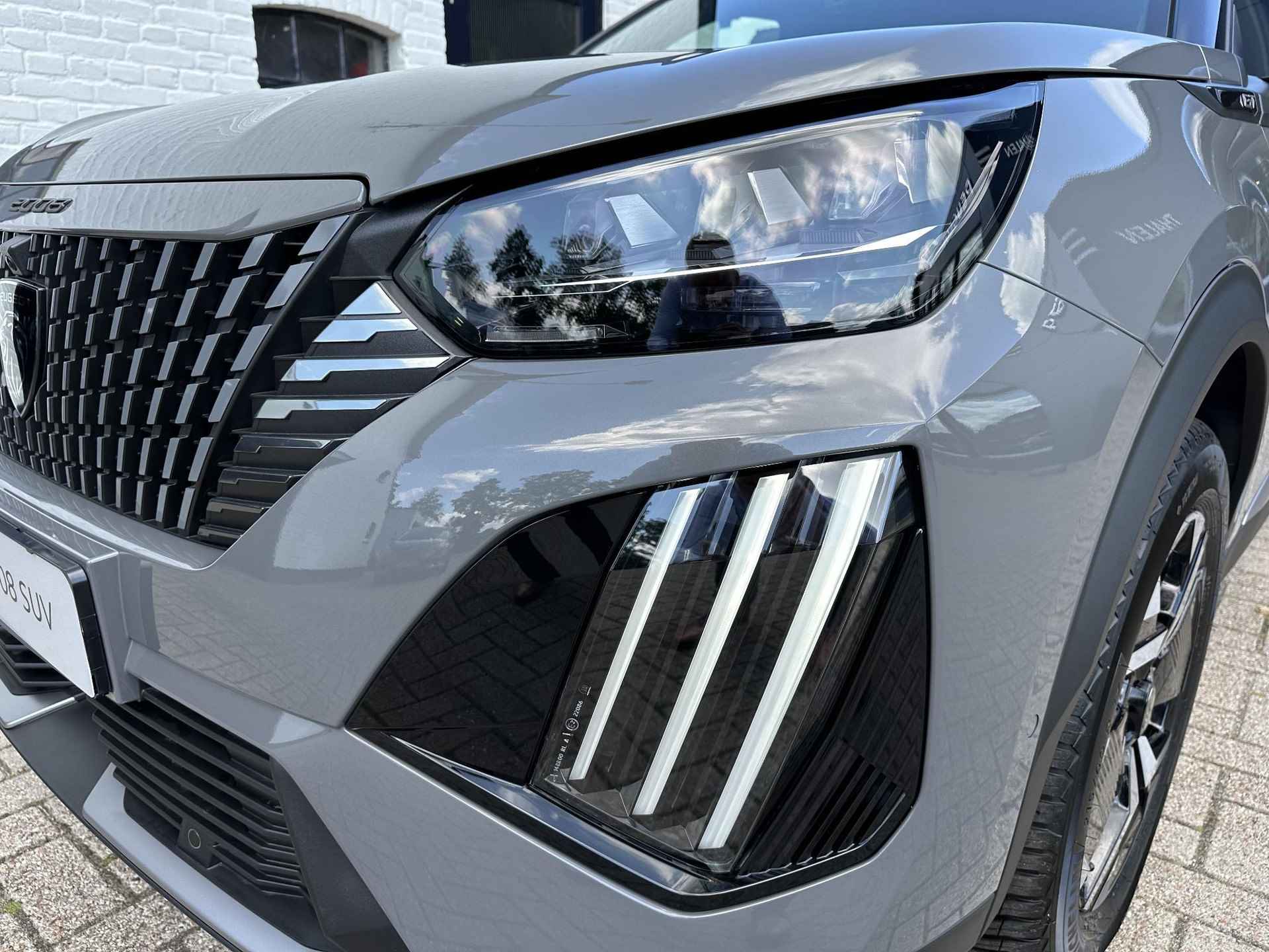 Peugeot 2008 1.2 Turbo 130 PK GT Automaat | Alcantara Bekleding | Stoelverwarming & Massage | Navigatie | 360 Graden Camera | Keyless Entry | Full LED Verlichting | Zwart Dak | - 44/58