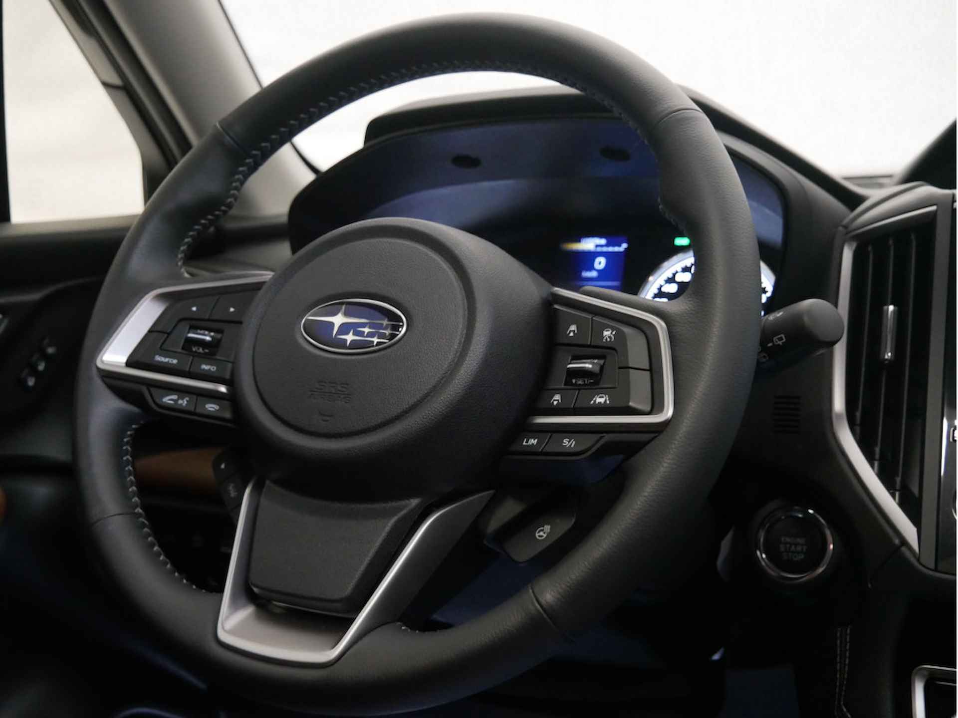 Subaru Forester 2.0i e-BOXER Premium met Trekhaak! Eye-Sight / Navigatie / Apple Carplay en android auto - 17/29