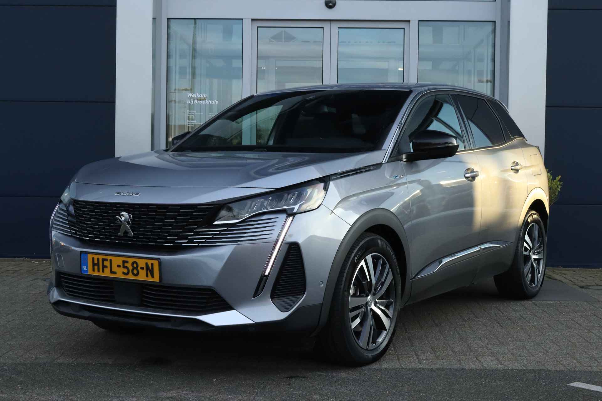 Peugeot 3008 1.6 HYbrid 225 Allure Pack Business