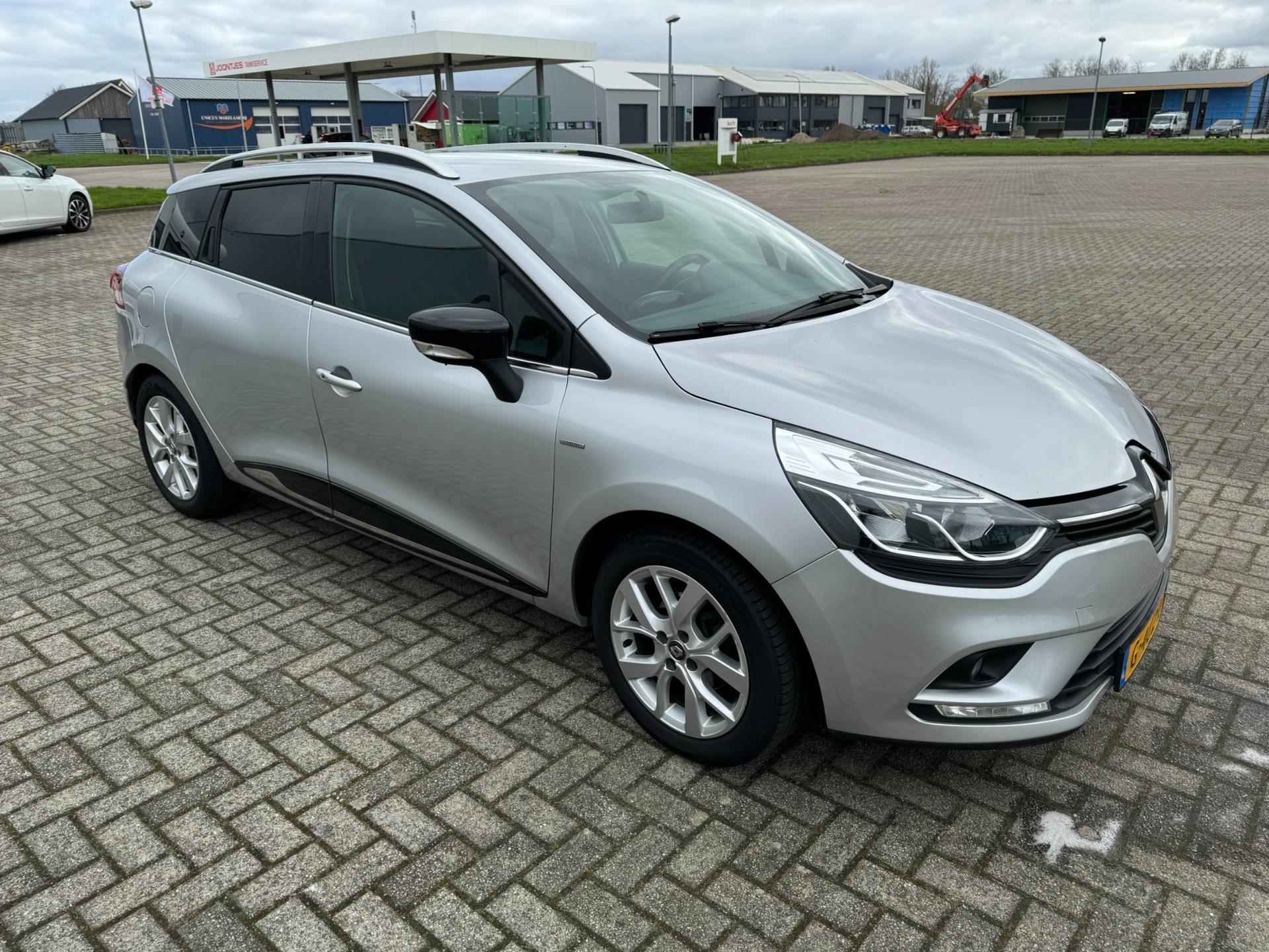Renault Clio Estate 0.9 TCe Limited - 31/32