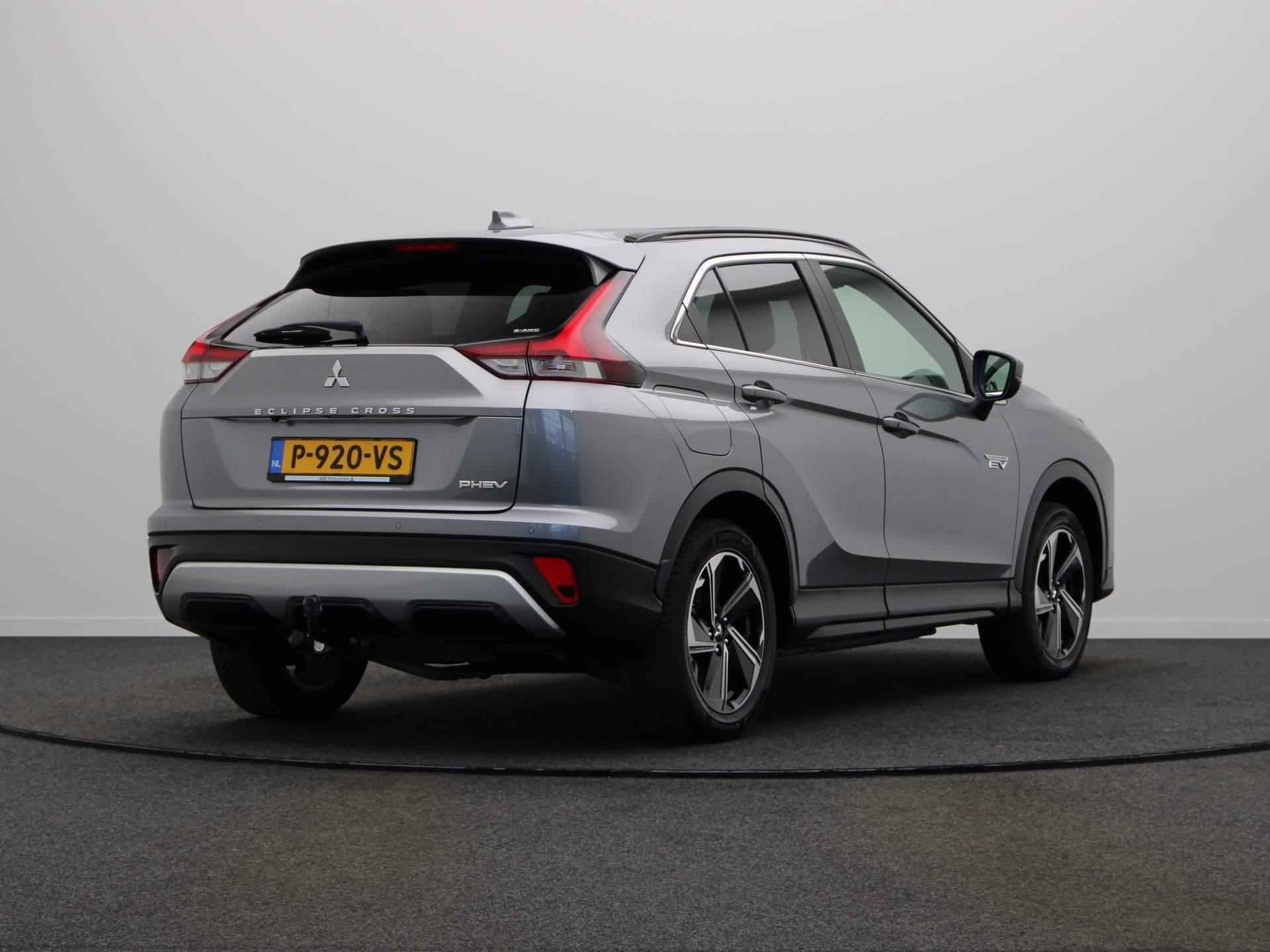 Mitsubishi Eclipse Cross 2.4 PHEV Intense+ | Trekhaak | Achteruitrijcamera | Apple Carplay/Android Auto | 18'' Lichtmetalen Velgen | Stoelverwarming | - 11/56