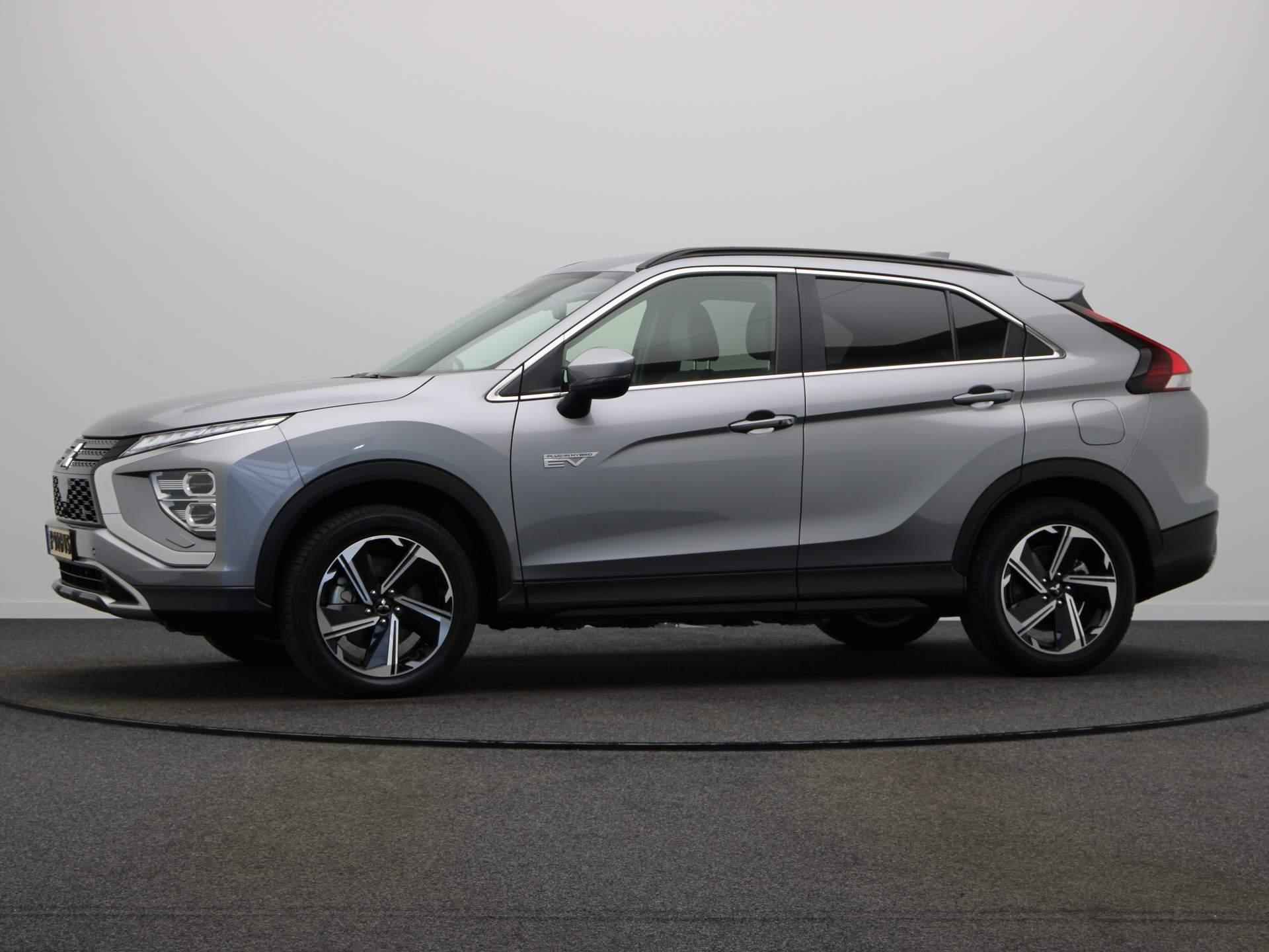 Mitsubishi Eclipse Cross 2.4 PHEV Intense+ | Trekhaak | Achteruitrijcamera | Apple Carplay/Android Auto | 18'' Lichtmetalen Velgen | Stoelverwarming | - 12/56