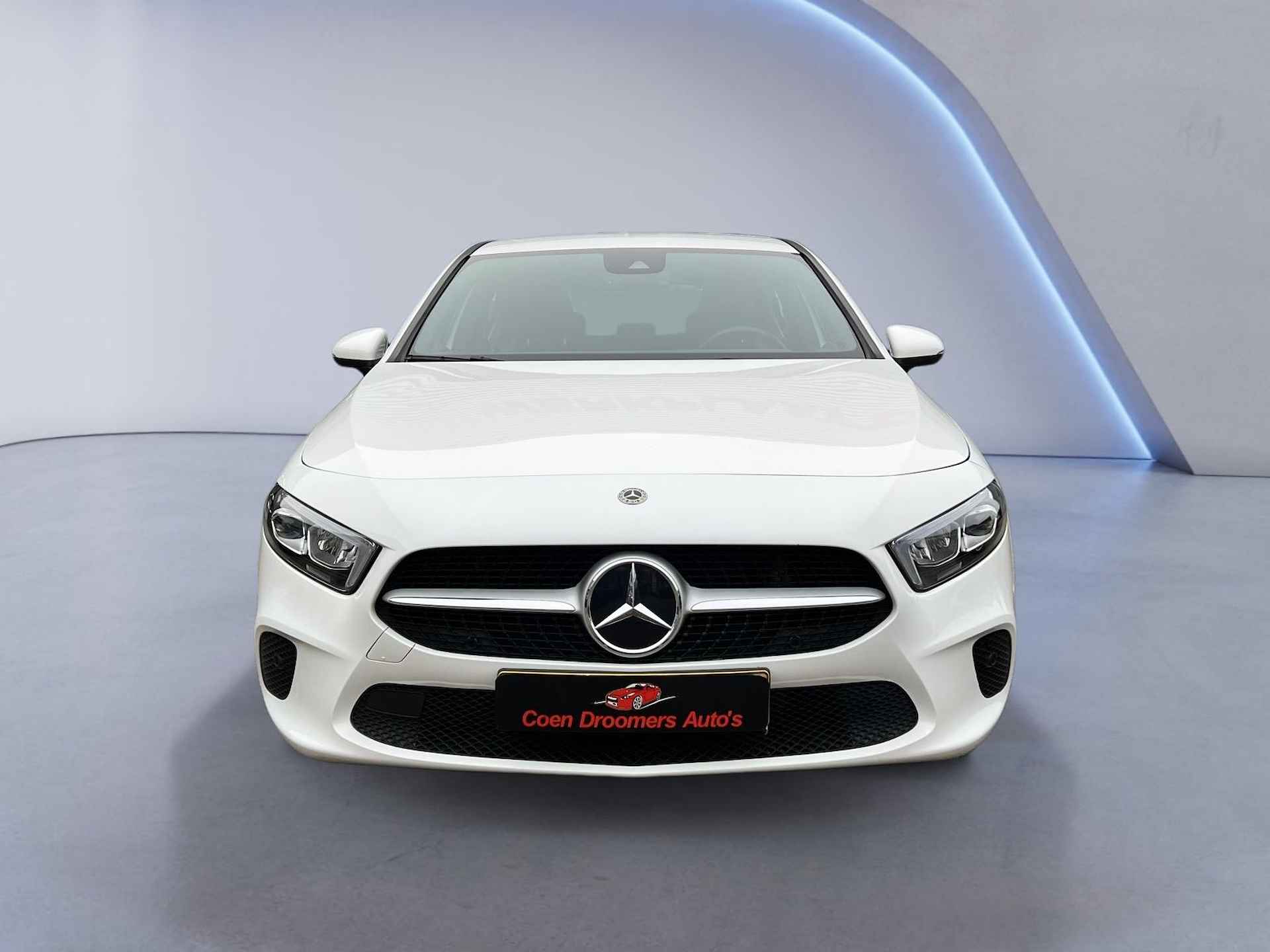 Mercedes-Benz A-klasse Business Solution Wide Screen, Apple Carplay, Night Pakket, Leder, LED, Stoelverwarming, Airco, Cruise Control, Isofix (MET GARANTIE*) - 8/37