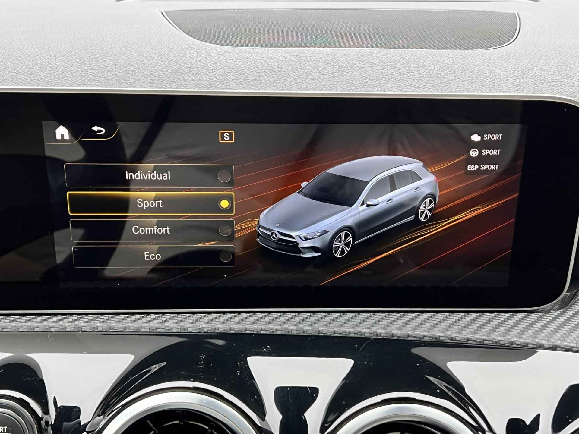 Mercedes-Benz A-klasse Business Solution Wide Screen, Apple Carplay, Night Pakket, Leder, LED, Stoelverwarming, Airco, Cruise Control, Isofix (MET GARANTIE*) - 35/37