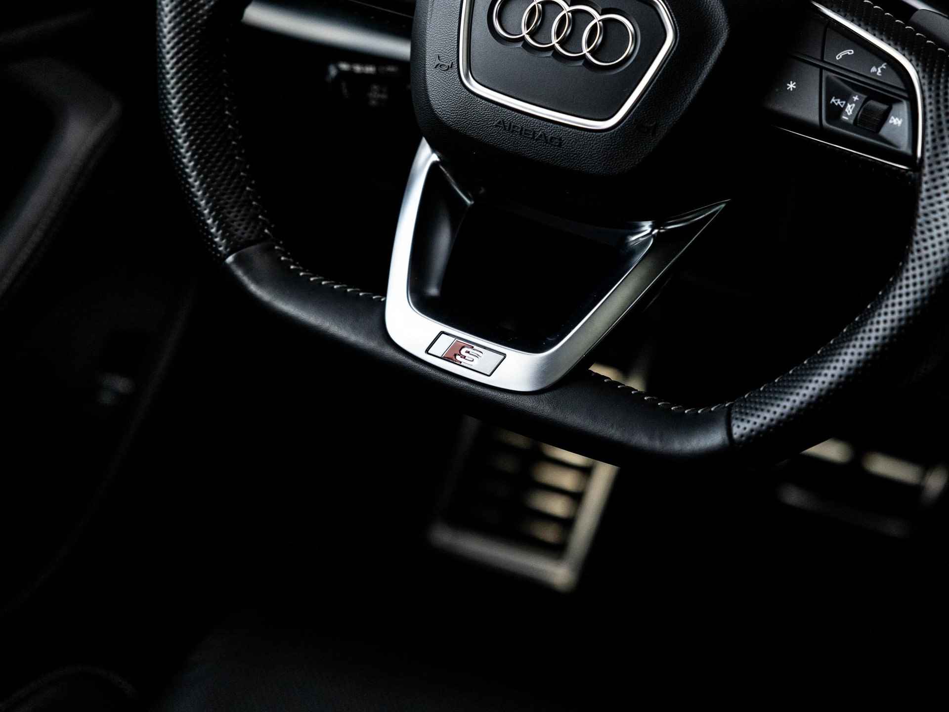 Audi Q8 55 TFSI quattro Pro Line S NEDERLANDSE AUTO EN 1E EIGENAAR | BTW | PANORAMADAK | HEAD UP DISPLAY | STOELVERWARMING/VENTILATIE | TREKHAAK | ADAPTIVE CRUISECONTROL | 360CAMERA | LUCHTVERING - 28/48