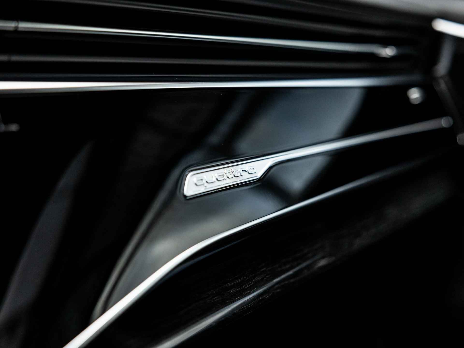 Audi Q8 55 TFSI quattro Pro Line S NEDERLANDSE AUTO EN 1E EIGENAAR | BTW | PANORAMADAK | HEAD UP DISPLAY | STOELVERWARMING/VENTILATIE | TREKHAAK | ADAPTIVE CRUISECONTROL | 360CAMERA | LUCHTVERING - 38/48