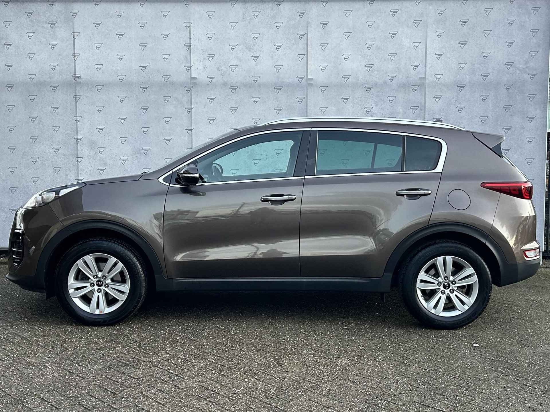 Kia Sportage 1.6 GDI First Edition Navigatie | Cruise Control | Bluetooth | Camera | Navi | Trekhaak | Airco | Clima | Sensoren | - 3/26