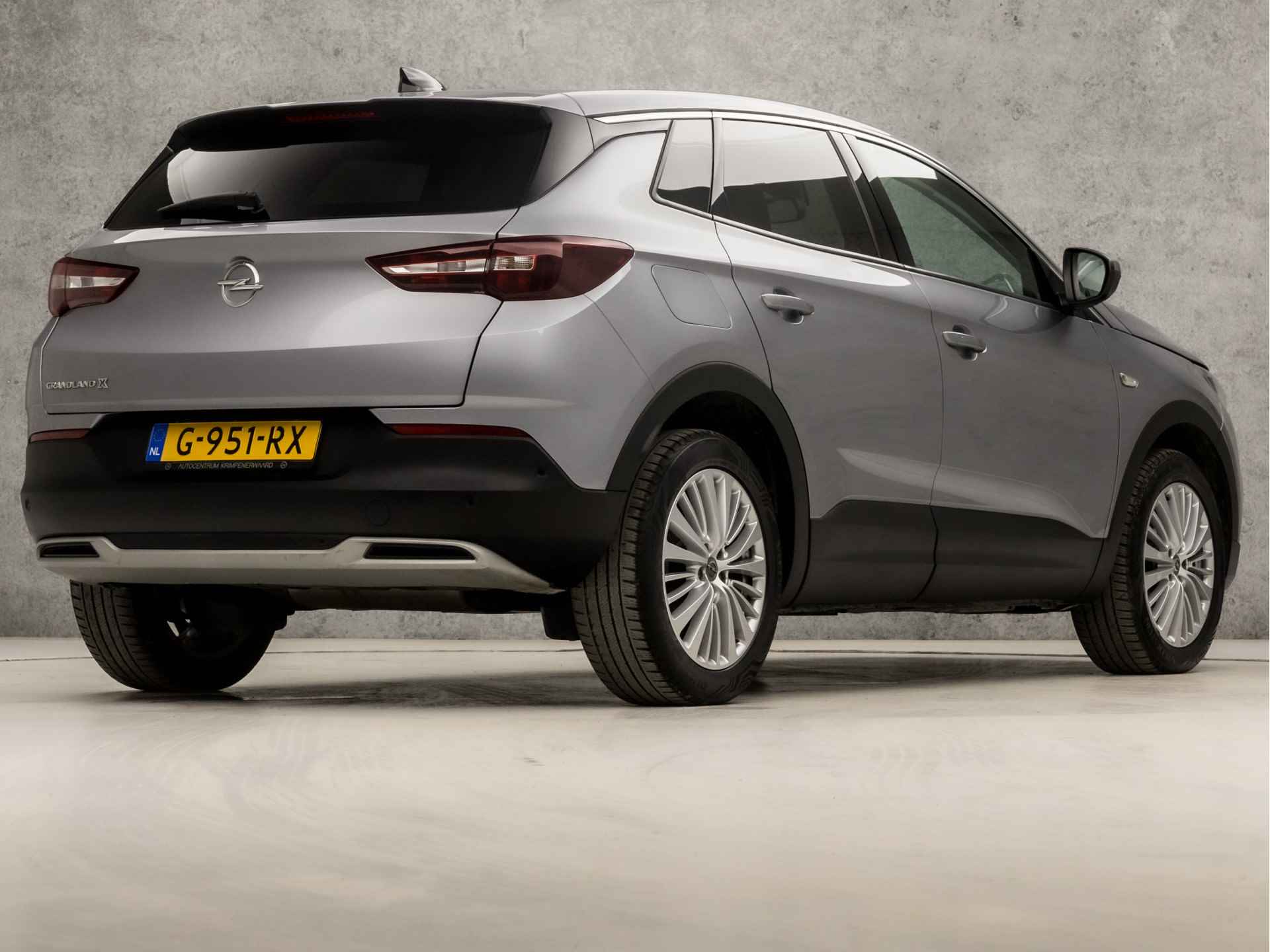 Opel Grandland X 1.2 Turbo Business Executive Automaat (APPLE CARPLAY, GROOT NAVI, CLIMATE, LEDER, GETINT GLAS, SPORTSTOELEN, CRUISE, PARKEERSENSOREN, LANE ASSIST, NIEUWE APK, NIEUWSTAAT) - 5/33