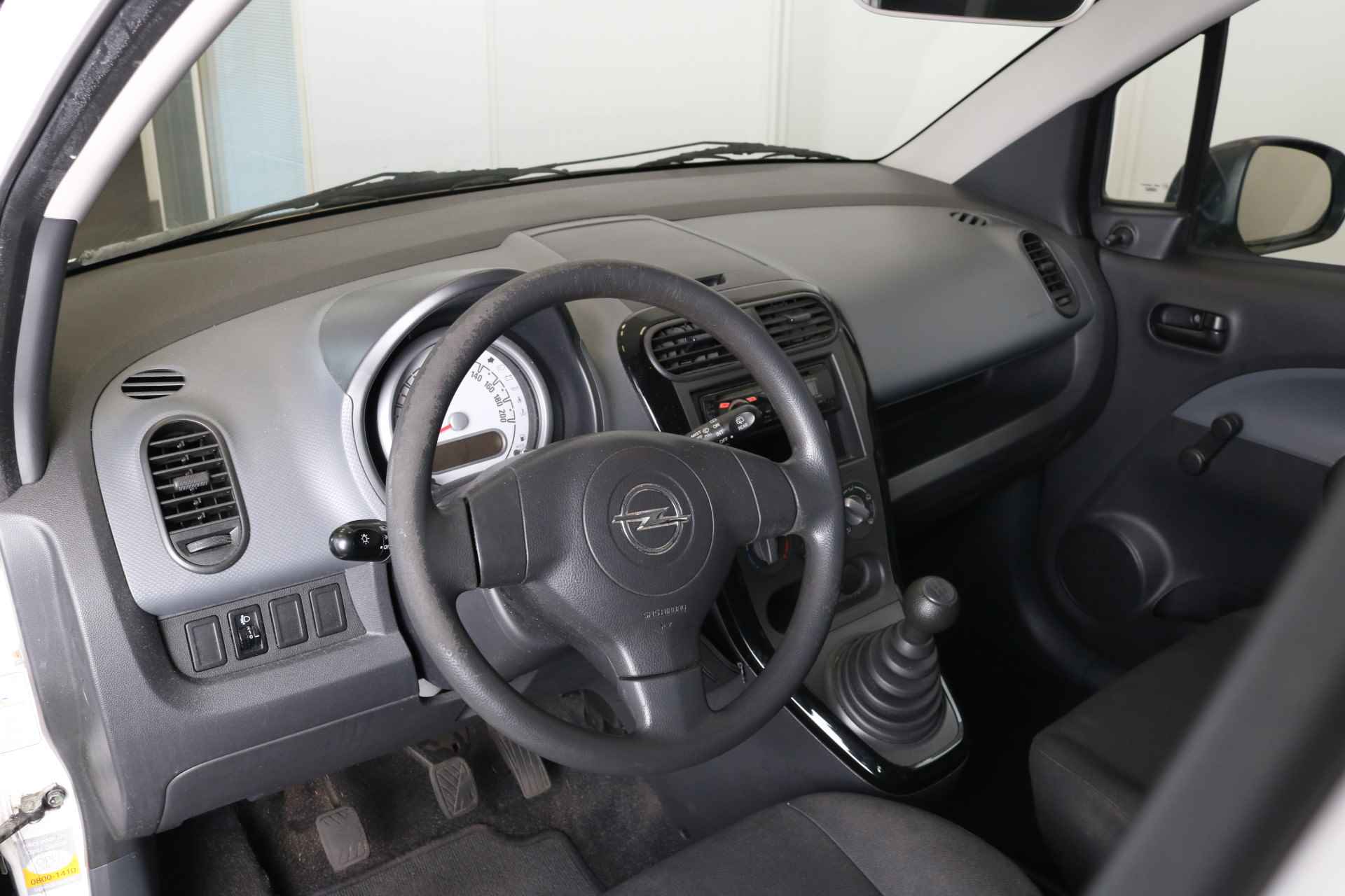 Opel Agila 1.0-12v 68 pk Selection | Stuurbekrachtiging | 4 Airbags | A.B.S. | Radio-cd speler | - 12/31