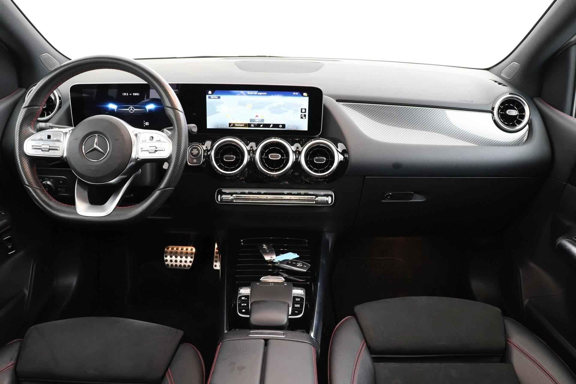 Mercedes-Benz B-klasse 180 Business Solution AMG | Panoramadak | Org NL | Apple CarPlay | Digital Cockpit | - 15/45