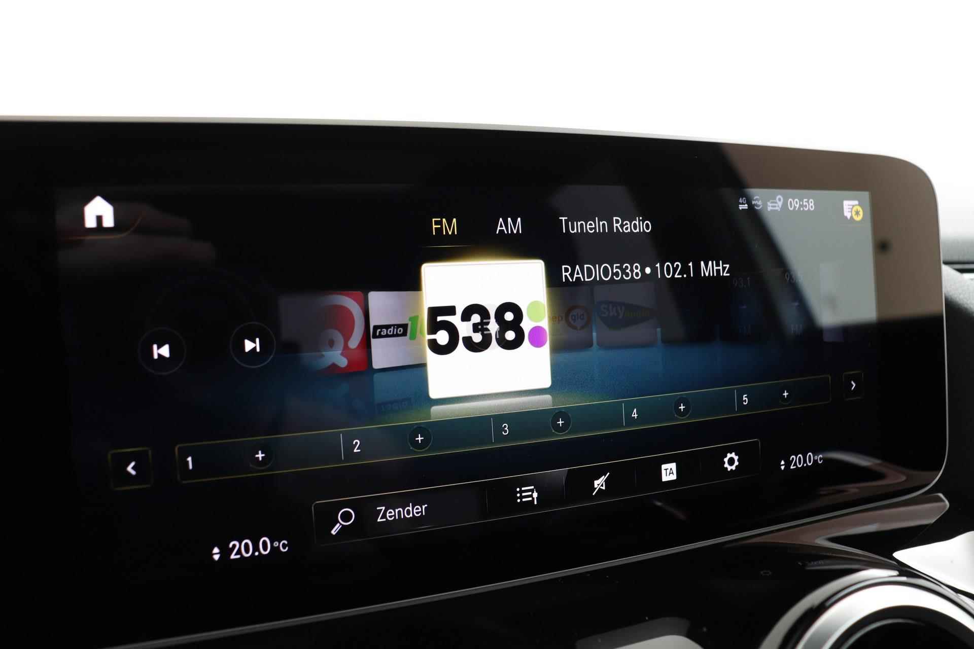 Mercedes-Benz B-klasse 180 Business Solution AMG | Panoramadak | Org NL | Apple CarPlay | Digital Cockpit | - 22/45