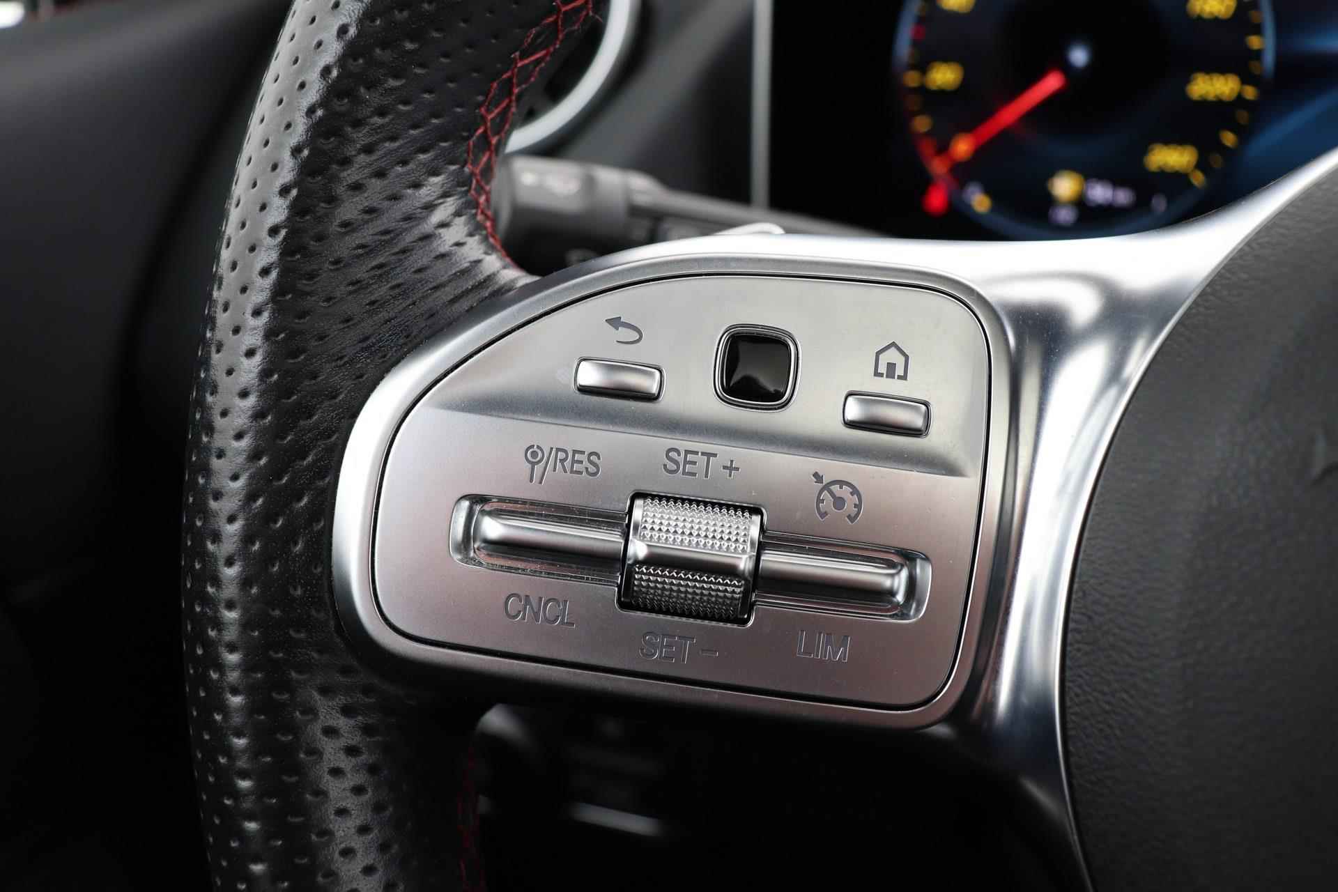 Mercedes-Benz B-klasse 180 Business Solution AMG | Panoramadak | Org NL | Apple CarPlay | Digital Cockpit | - 32/45