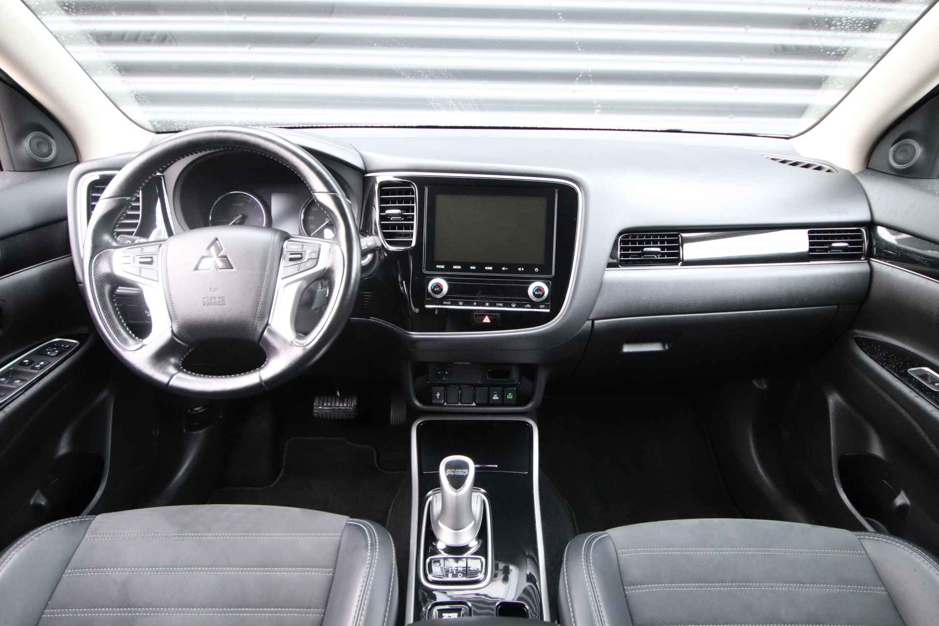 Mitsubishi Outlander 2.4 PHEV Intense LED, - 3/69