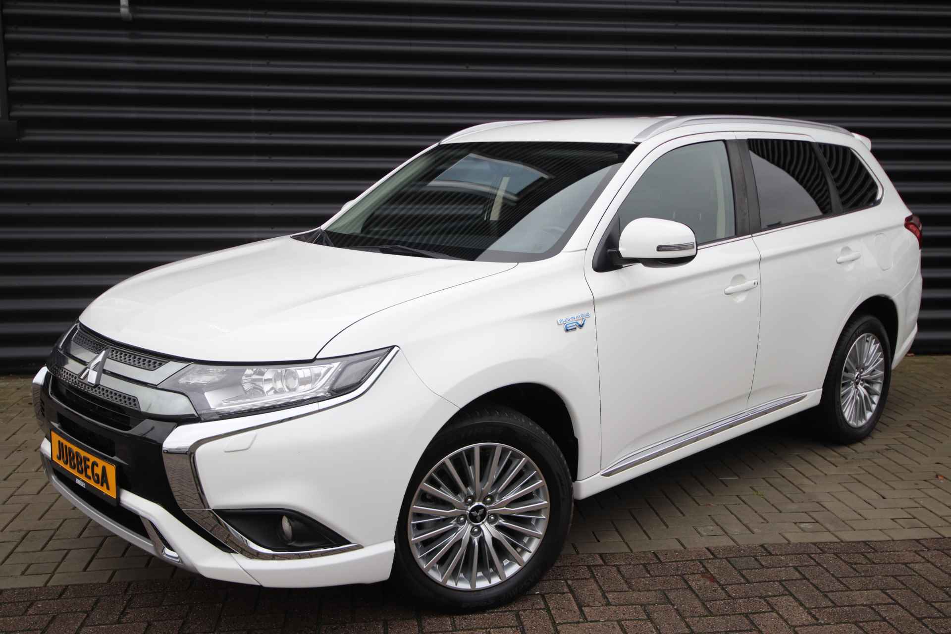 Mitsubishi Outlander 2.4 PHEV Intense LED, - 69/69