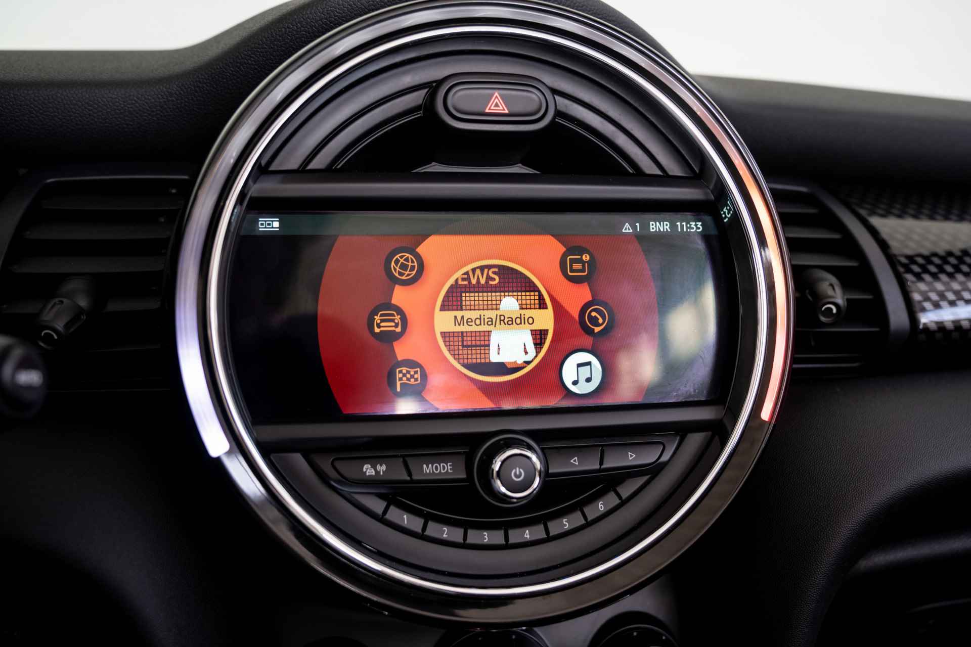 MINI Cooper 2.0 S Chili | Automaat | Serious Business Pack | Navi | PDC | Keyless Entry | - 29/36