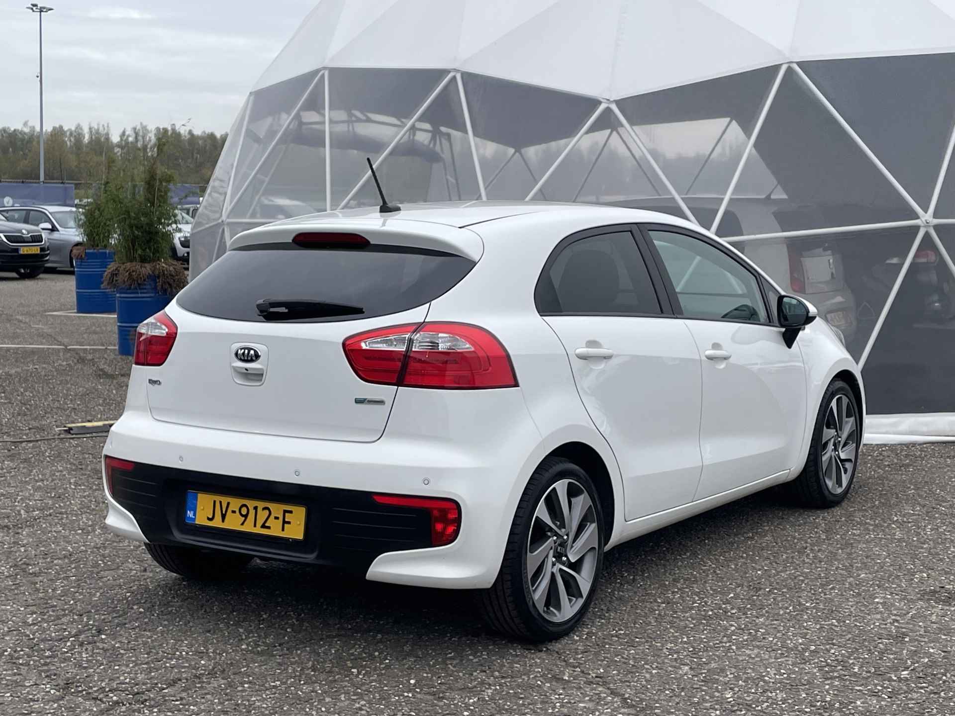 Kia Rio 1.2 CVVT ExecutiveLine | Stoel + stuurverwarming | Navigatie | Camera | Cruise Control | Bluetooth | - 3/38