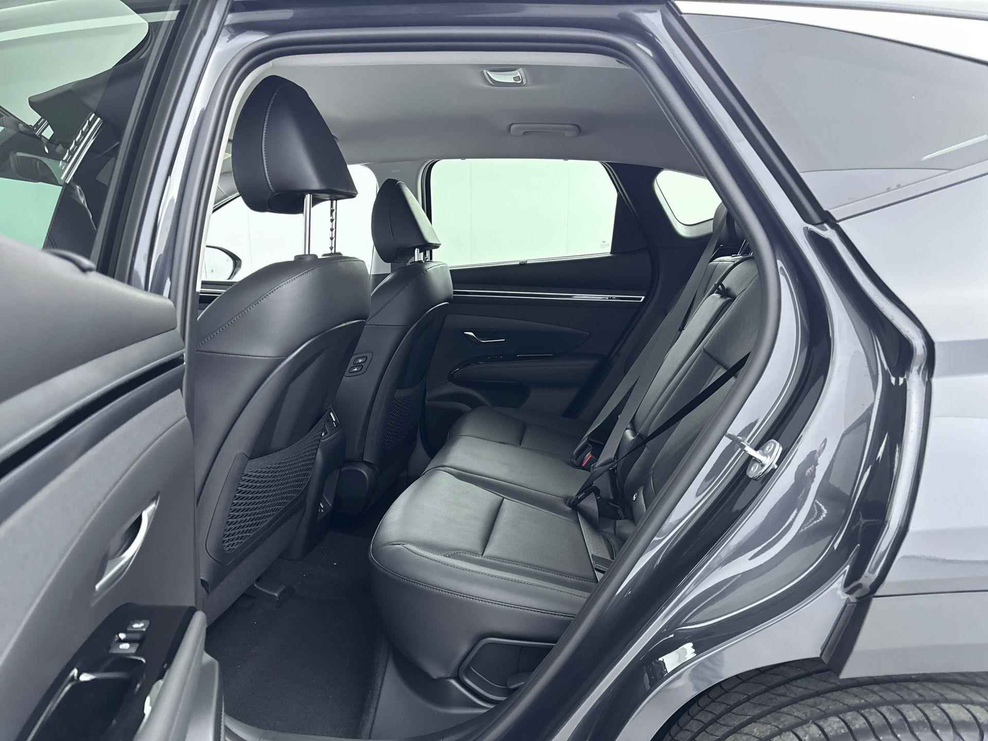 Hyundai Tucson 1.6 T-GDI PHEV Premium 4WD | Incl. €3000,- Smart Bonus! | Leer | Stoel + stuurverwarming  | 360 Camera | Memory | - 10/30
