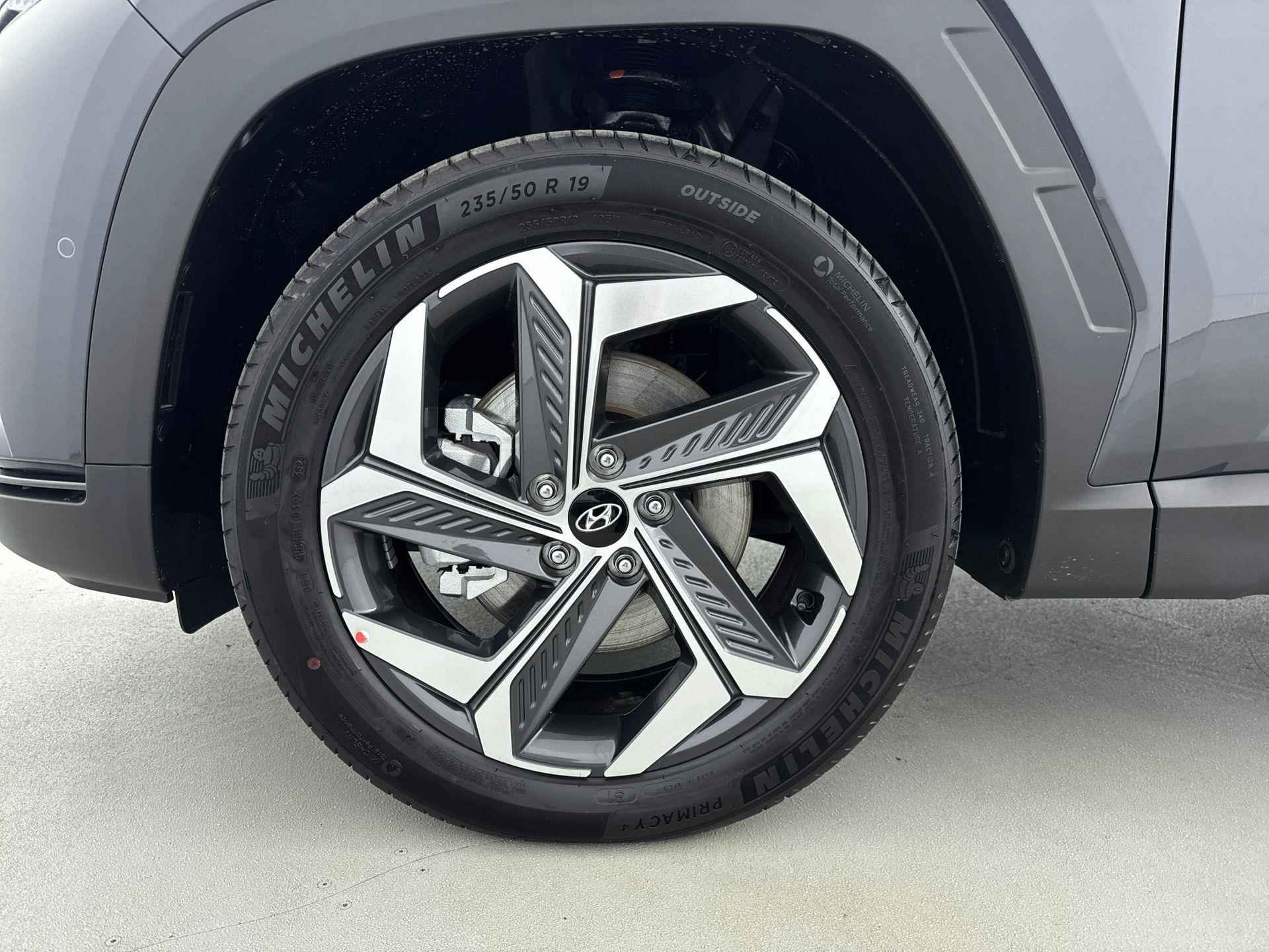 Hyundai Tucson 1.6 T-GDI PHEV Premium 4WD | Incl. €3000,- Smart Bonus! | Leer | Stoel + stuurverwarming  | 360 Camera | Memory | - 25/30